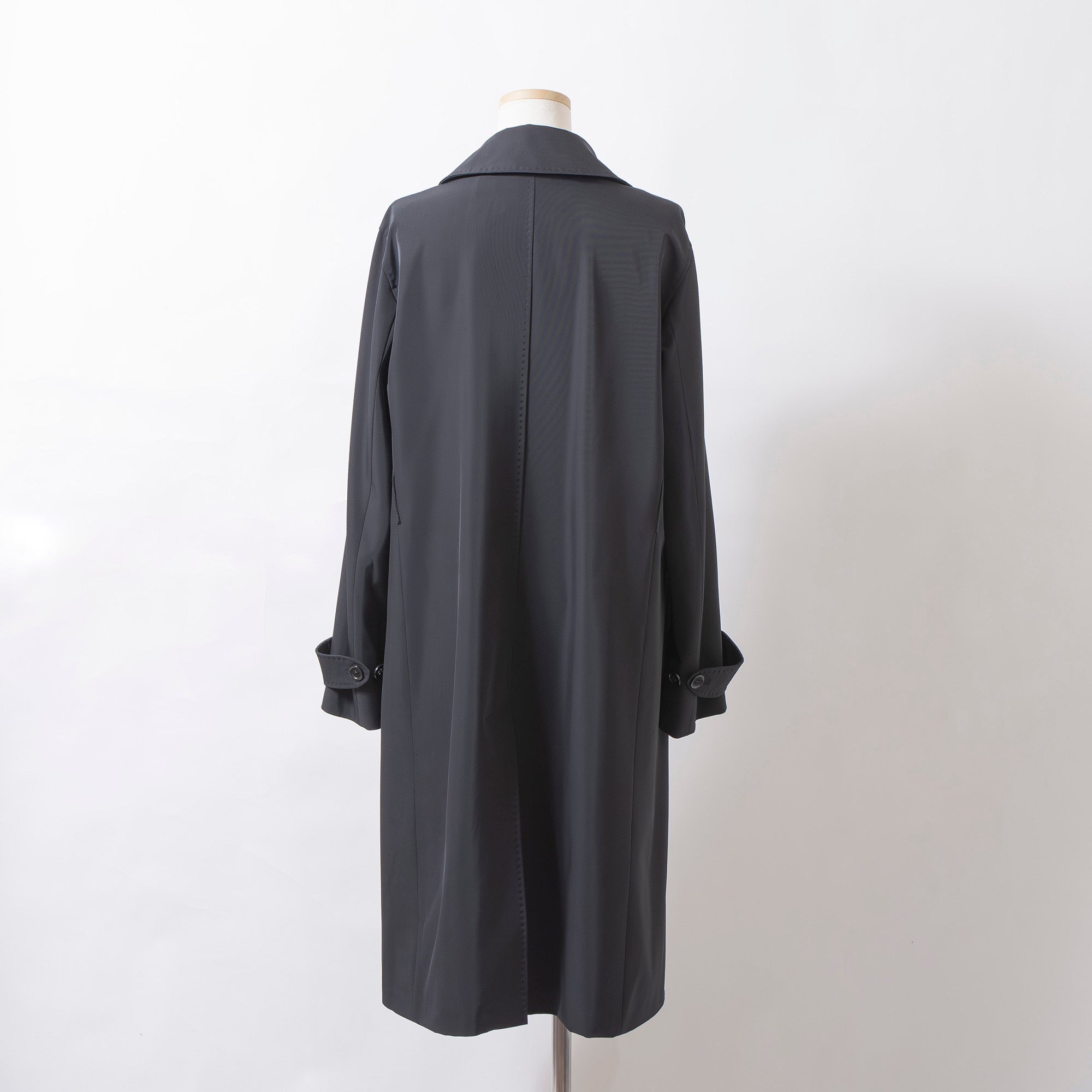 マックスマーラ MaxMara トレンチコート ダブル ブラック 光沢あり ステッチ イタリア製 ポリエステル ポリウレタン アウター ロングコート