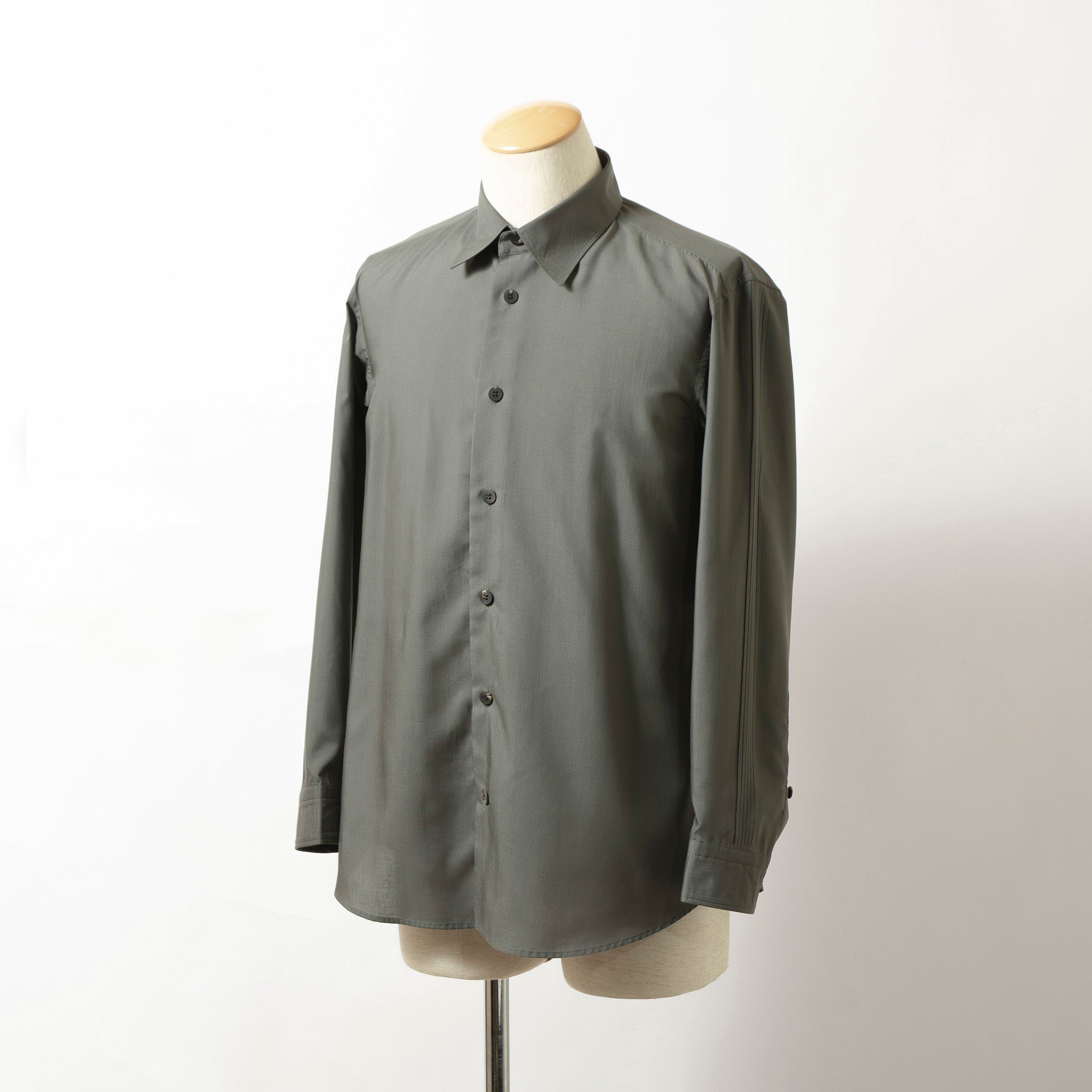 イッセイミヤケ ISSEY MIYAKE MEN ロングスリーブシャツ モスグリーン カーキ プリーツ入り ポリエステル 長袖 IM MEN ドレスシャツ