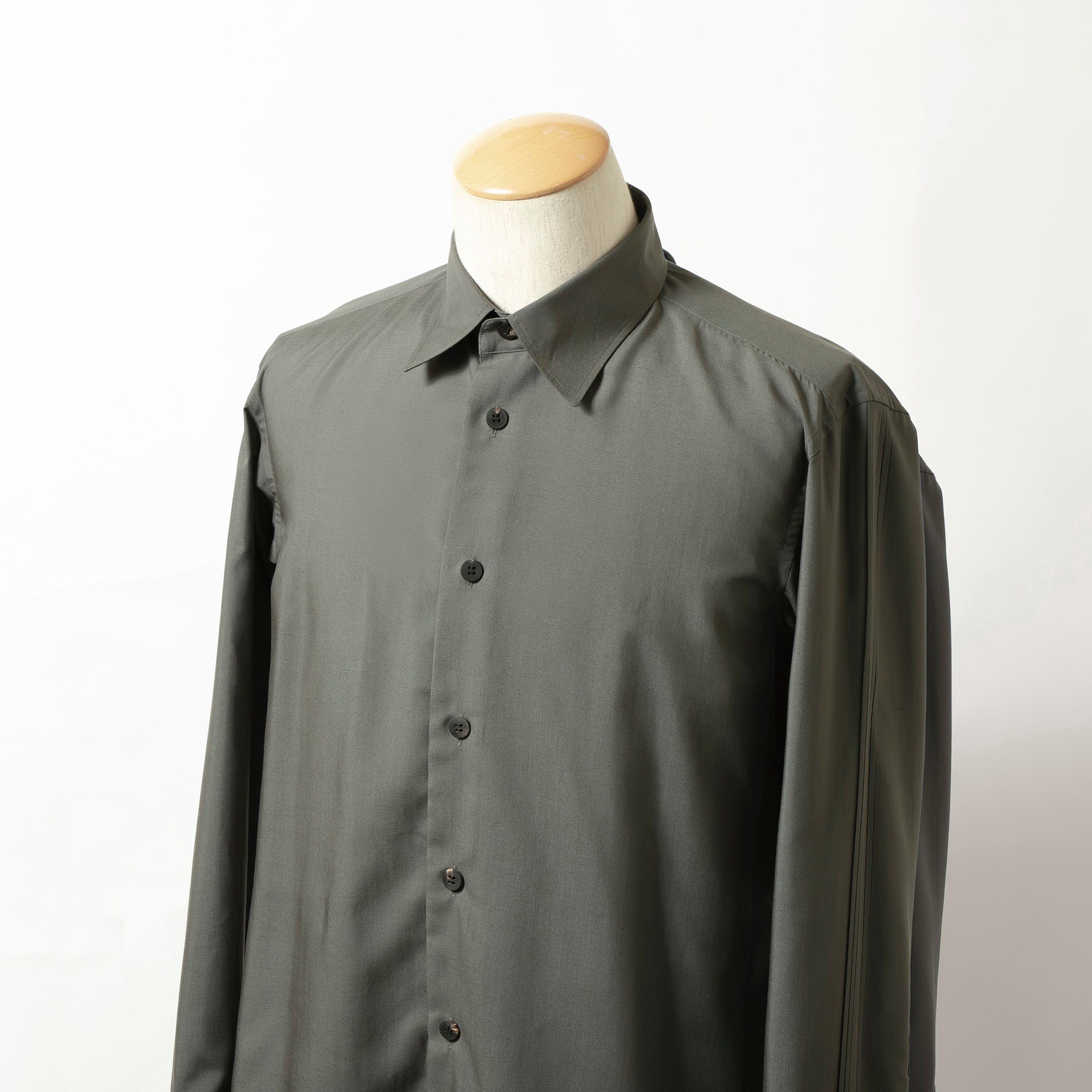 イッセイミヤケ ISSEY MIYAKE MEN ロングスリーブシャツ モスグリーン カーキ プリーツ入り ポリエステル 長袖 IM MEN ドレスシャツ