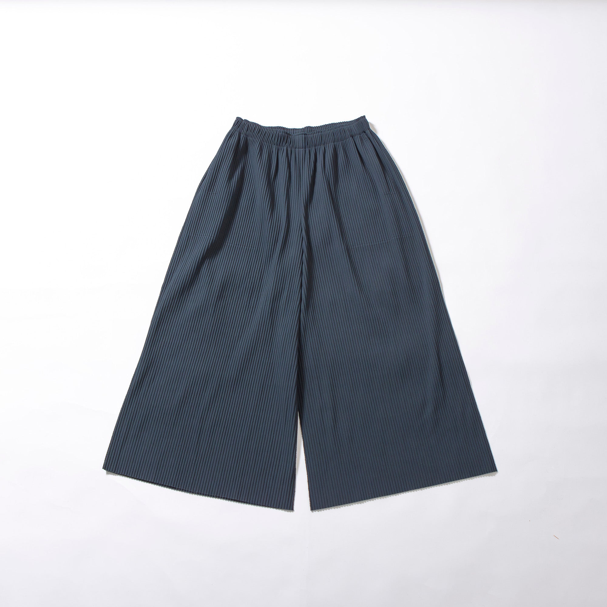イッセイミヤケ me ISSEY MIYAKE ワイドプリーツパンツ インディゴ ニットプリーツ レディース ニットパンツ ワイドパンツ 袴パンツ