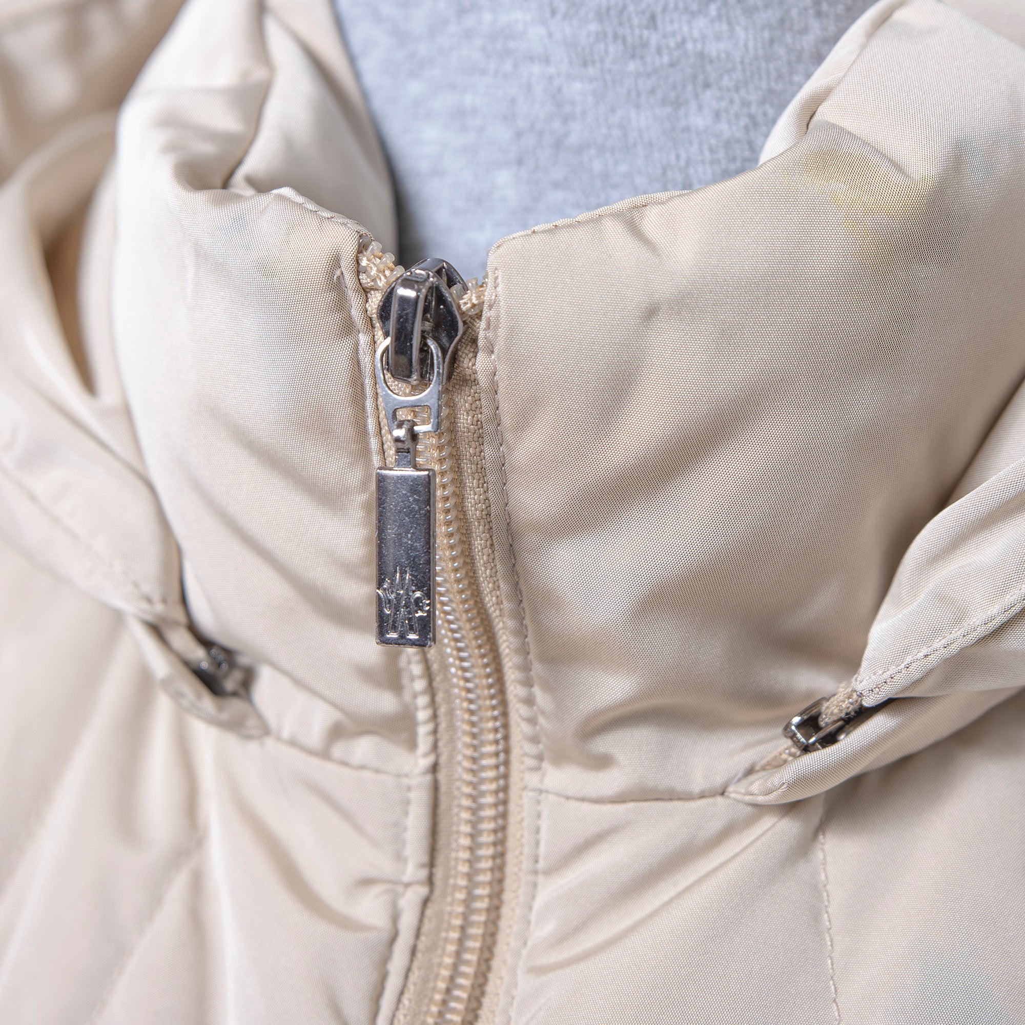 モンクレール MONCLER MONTANA モンタナ ダウンコート ロング ベージュ レディース 茶タグ フード付き フーデッドコート ダウンジャケット