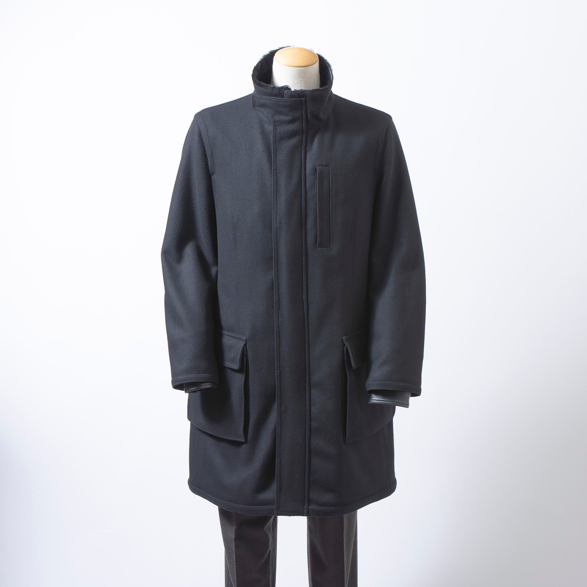 アルマーニ ARMANI COLLEZIONI ミリタリーコート ブラック 52 ハンガリー製 モーターサイクルコート ミリタリージャケット ライダース