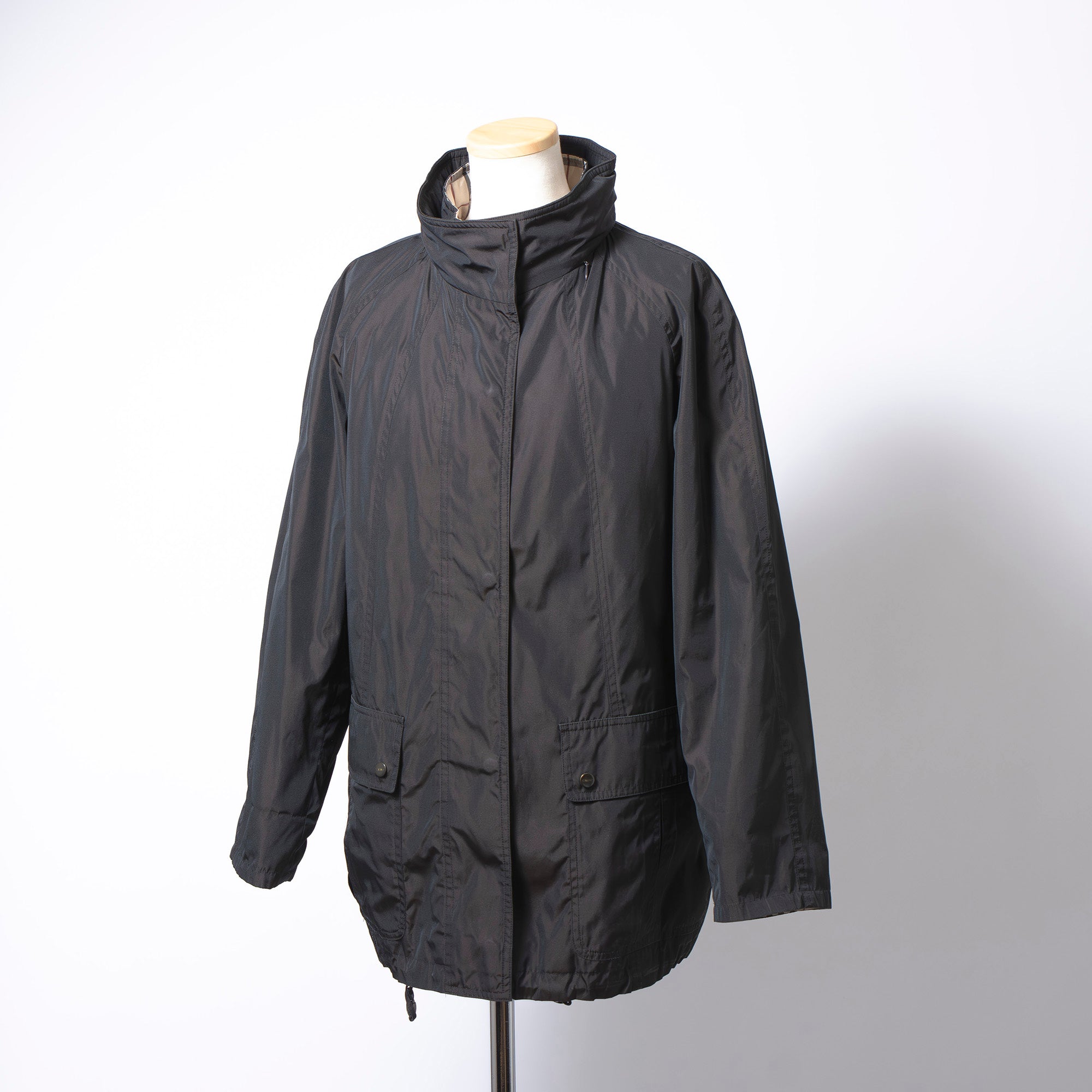 バーバリー Burberry London パッカブル フードジャケット ダウンライナー付き ブラック系 レディース 9 ナイロンジャケット ジャンパー