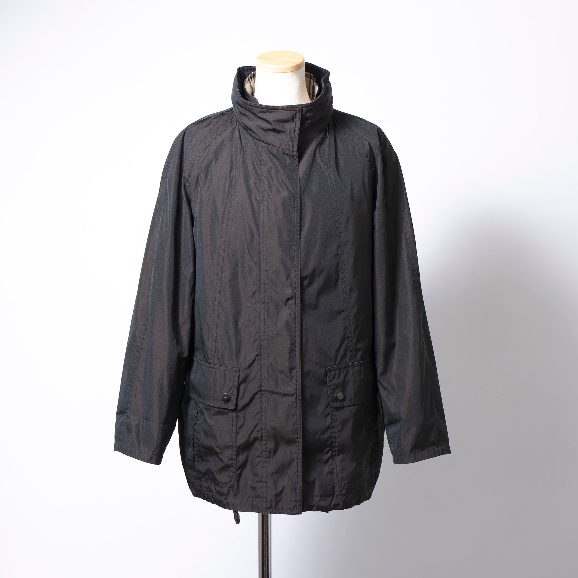 バーバリー Burberry London パッカブル フードジャケット ダウンライナー付き ブラック系 レディース 9 ナイロンジャケット ジャンパー