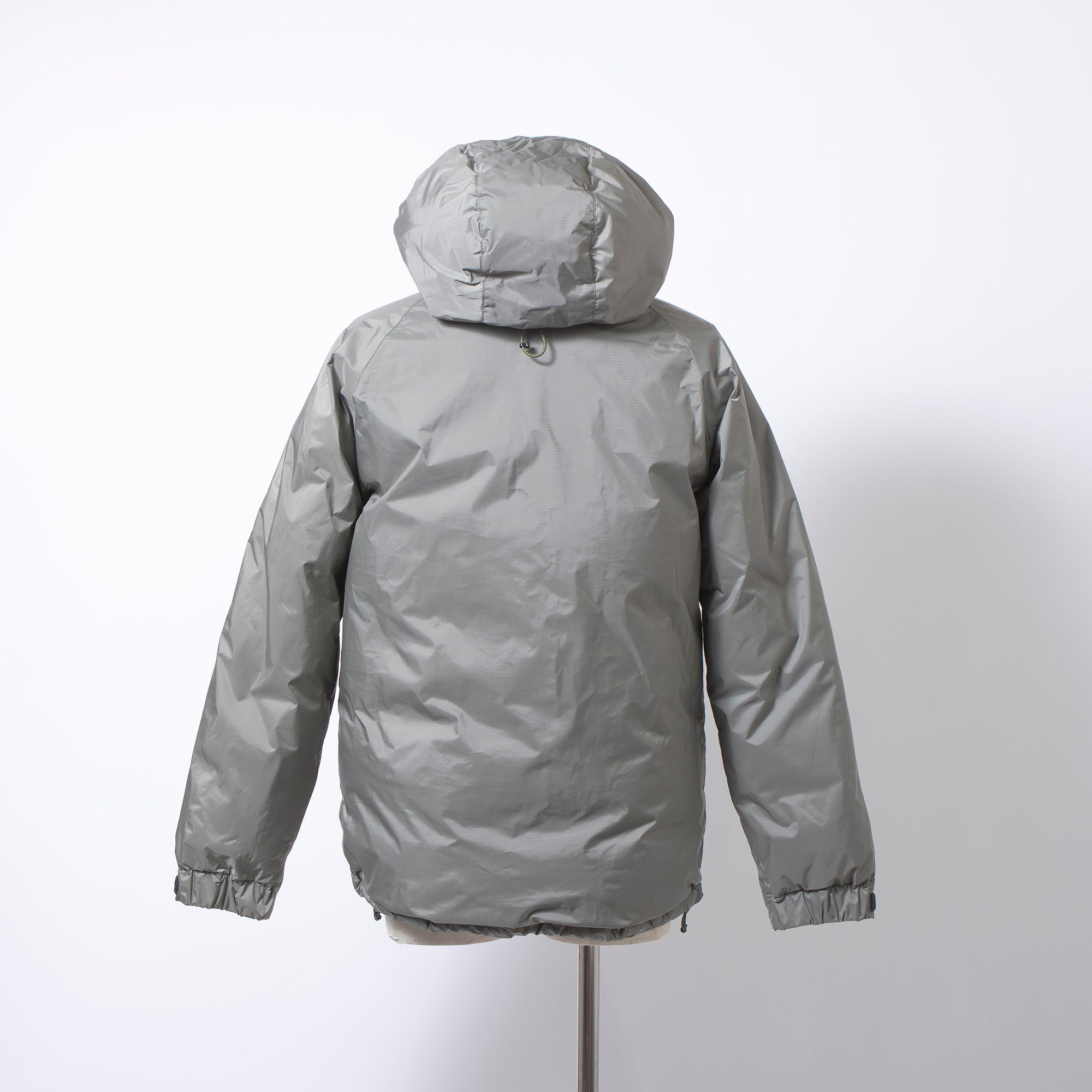 ナンガ NANGA オーロラダウンジャケット グレー メンズ L 日本製 オーロラテックス 防水透湿 フーデッド アウトドア マウンテンパーカー