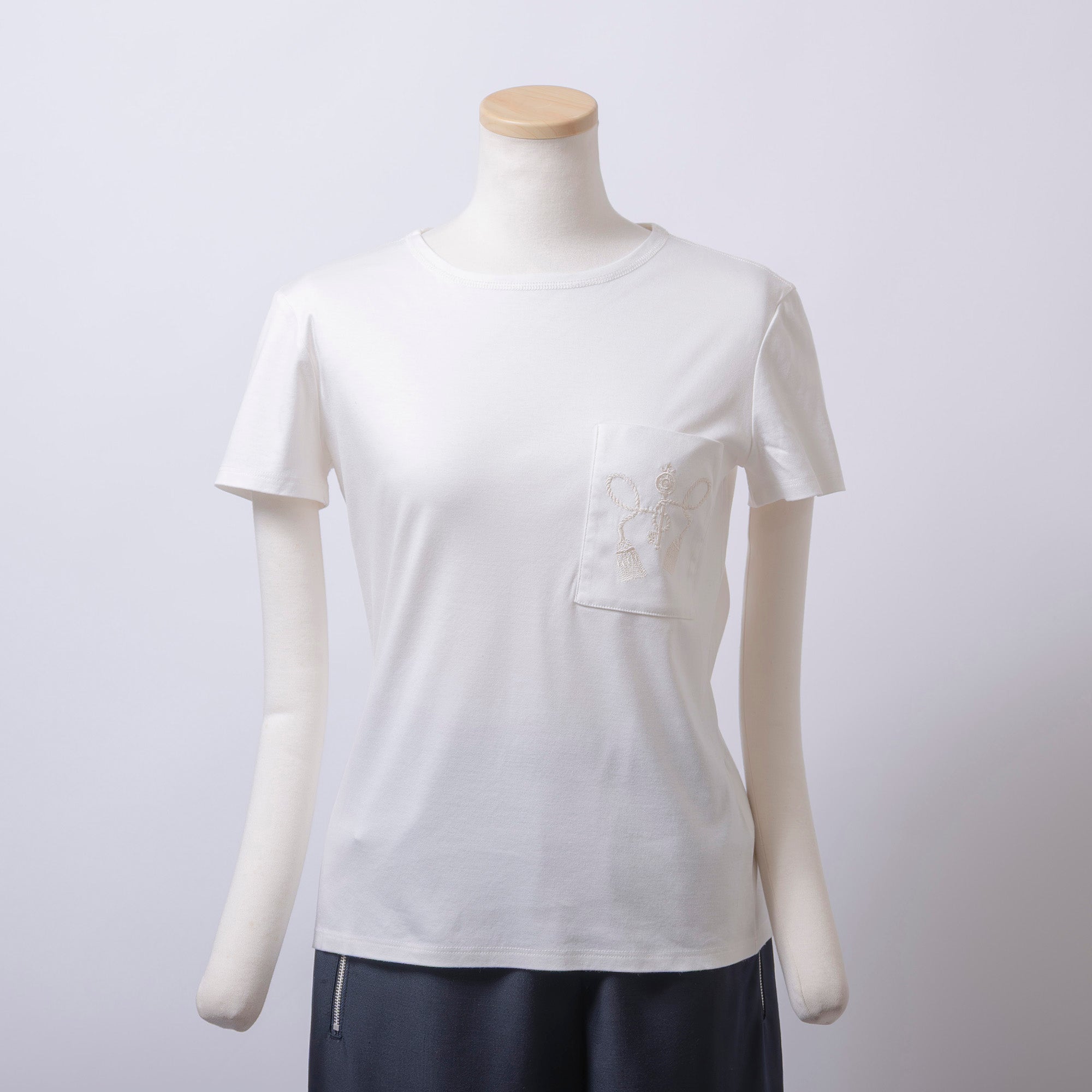 エルメス HERMES クルーネックポケットTシャツ ホワイト レディース 34 フランス製 刺繍ロゴ ポケットT 半袖Tシャツ 白 カットソー