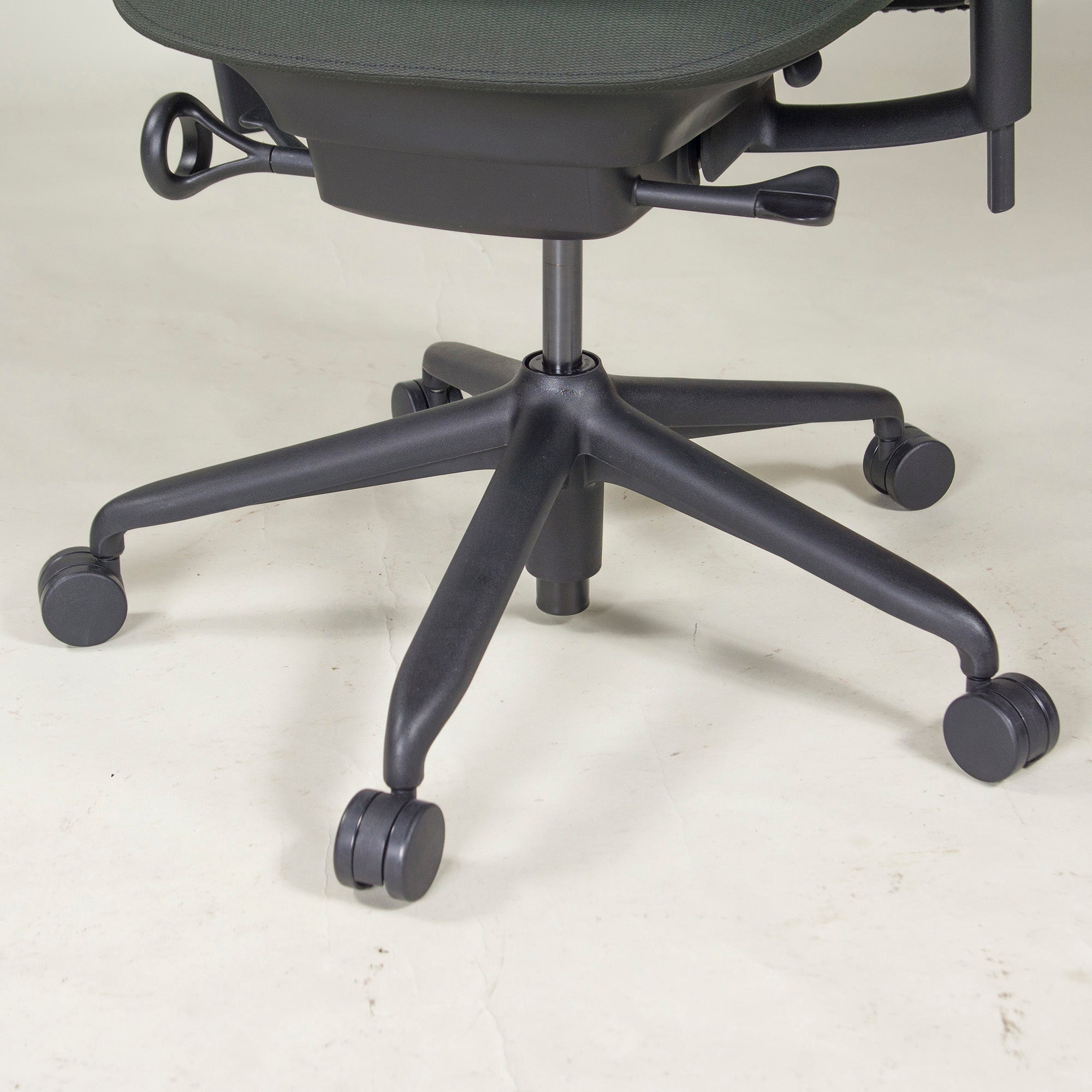Herman Miller/ハーマンミラー セイルチェア フルアジャスタブルアーム ブラック デスクチェア OAチェア 昇降式 リクライニング