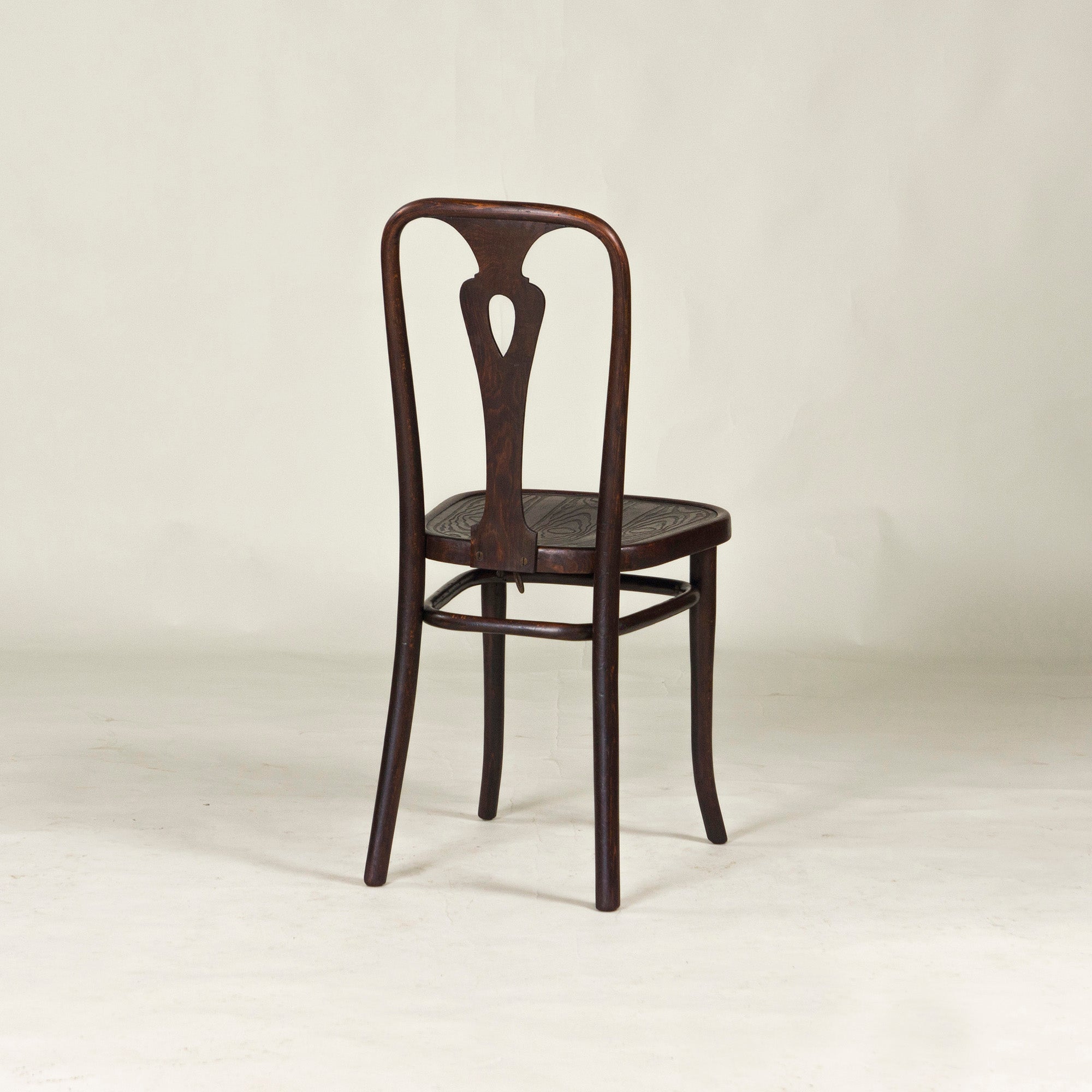 ◆希少◆Lloyd's Antiques取扱 THONET社製 ベントウッドチェア スプーンバック ビーチ材(1) アンティーク ダイニングチェア
