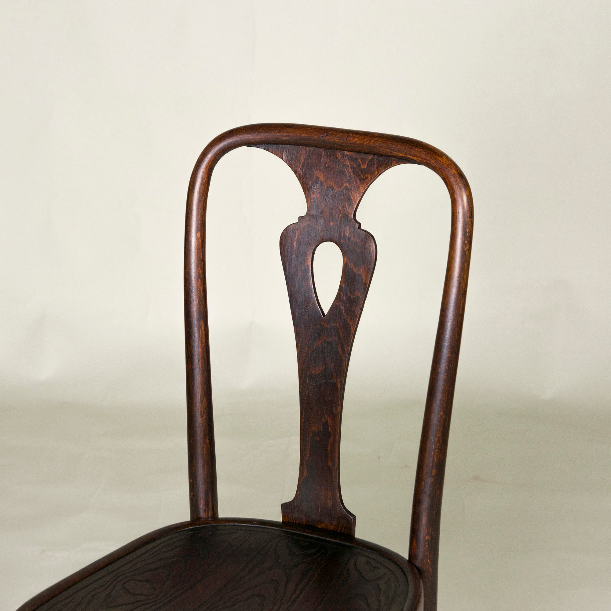 ◆希少◆Lloyd's Antiques取扱 THONET社製 ベントウッドチェア スプーンバック ビーチ材(1) アンティーク ダイニングチェア