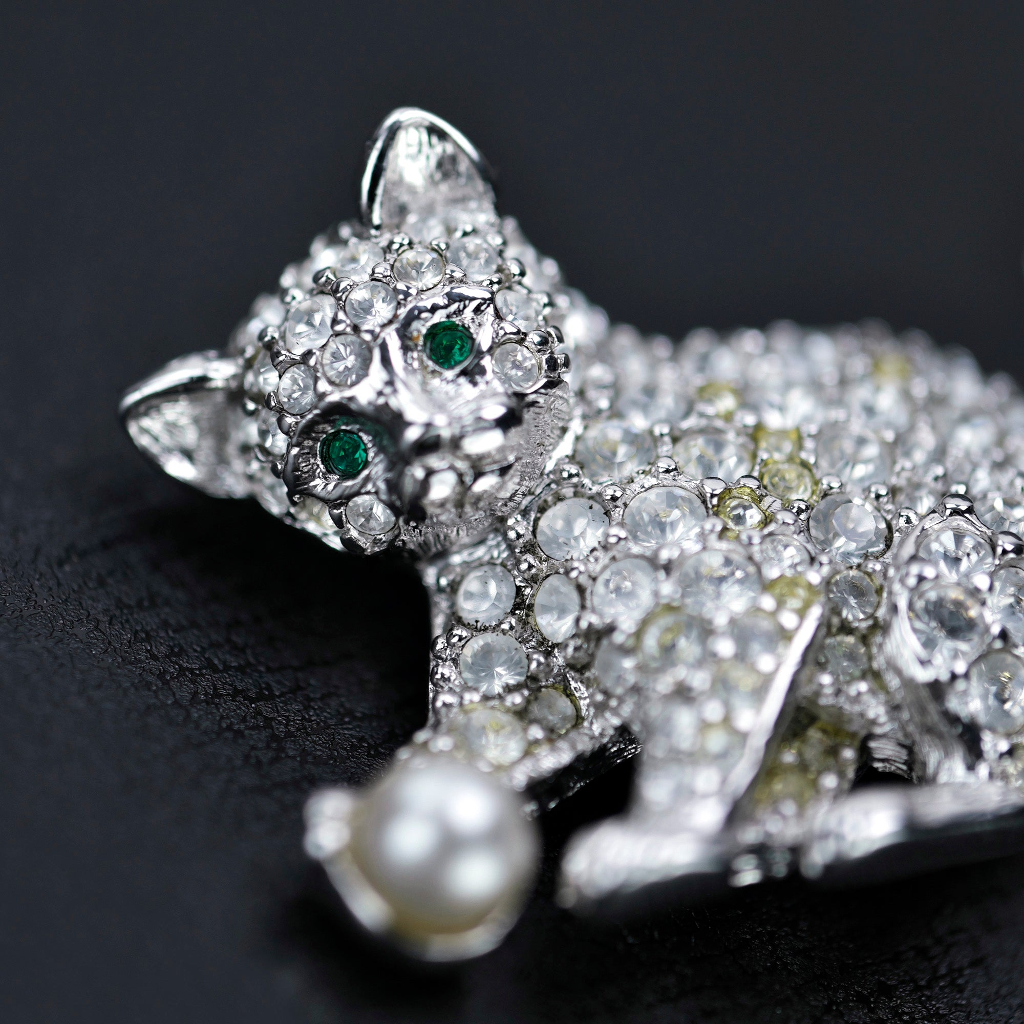 スワロフスキー/SWAROVSKI クリスタルガラス アクセサリー ブローチ 仔猫