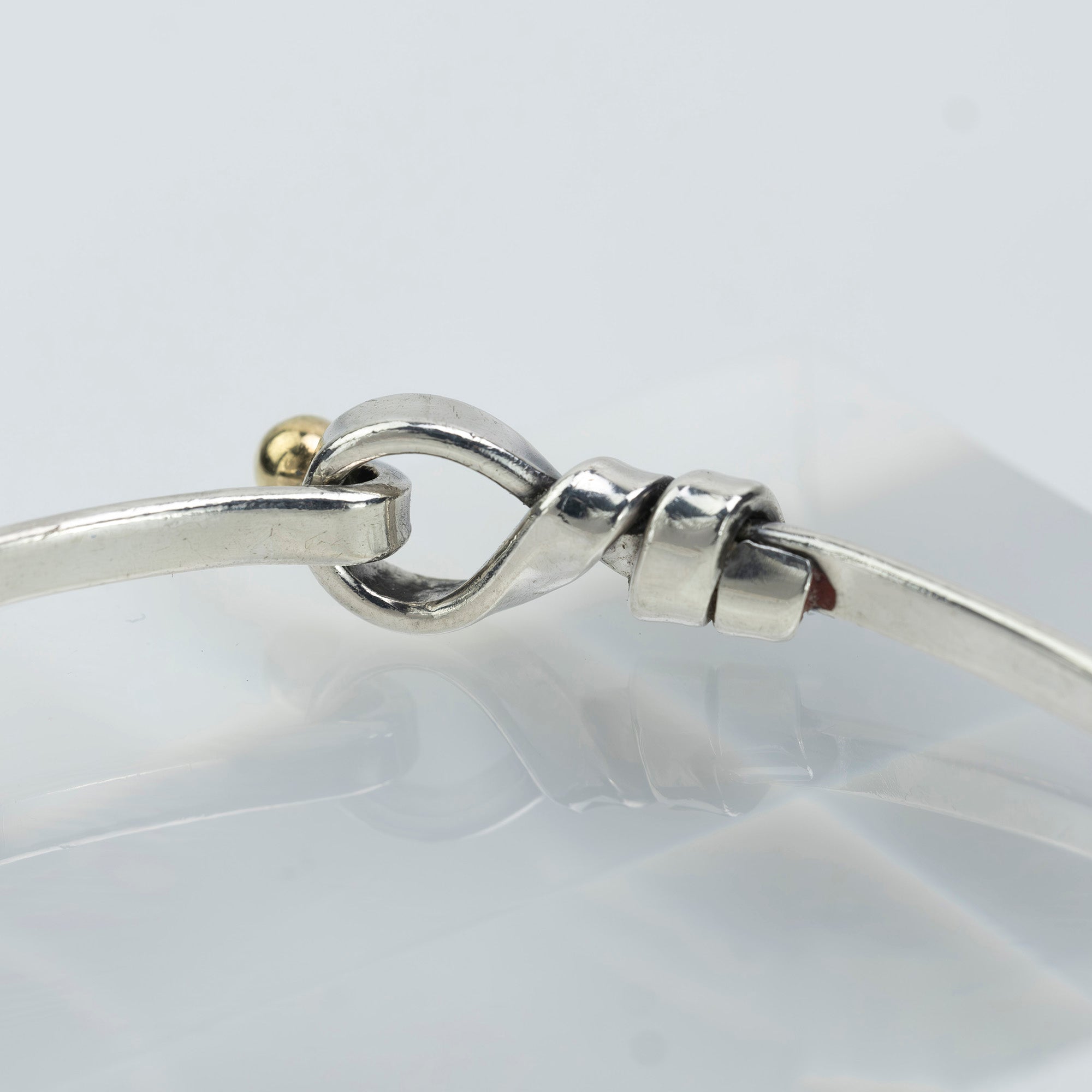 Tiffany &amp; Co. Flat Wire Love Knot Bangle Bracelet Women's Accessory 925 Silver K18 9.48g (1)