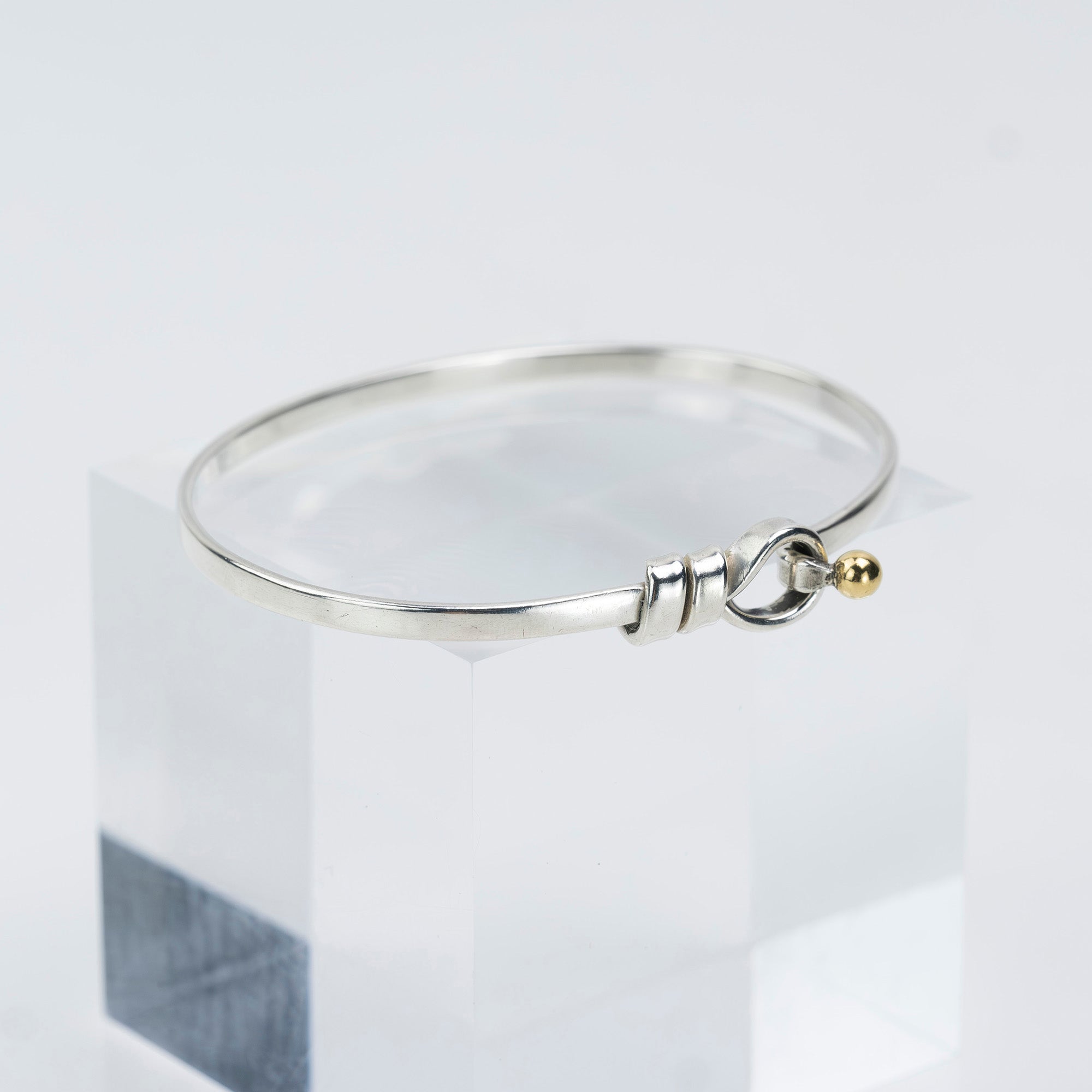 Tiffany &amp; Co. Flat Wire Love Knot Bangle Bracelet Women's Accessory 925 Silver K18 9.28g (2)