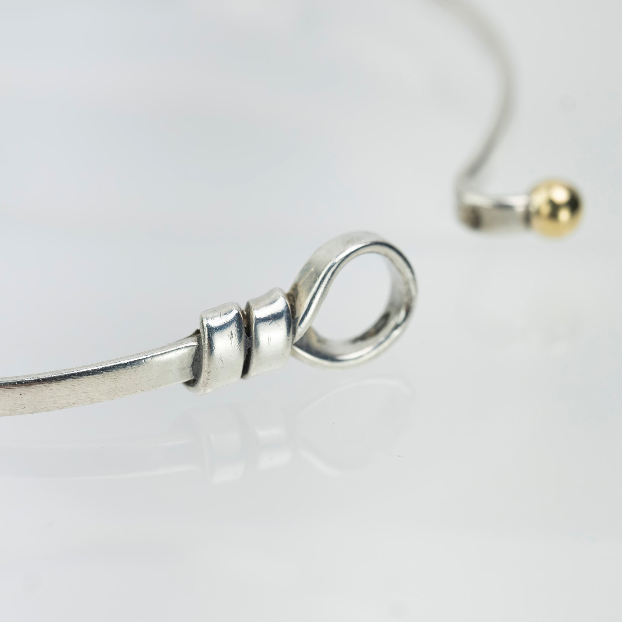 ティファニー TIFFANY＆Co. フラットワイヤー ラブノット バングル ブレスレット レディースアクセサリー  シルバー925 18KT TRIM  (3)