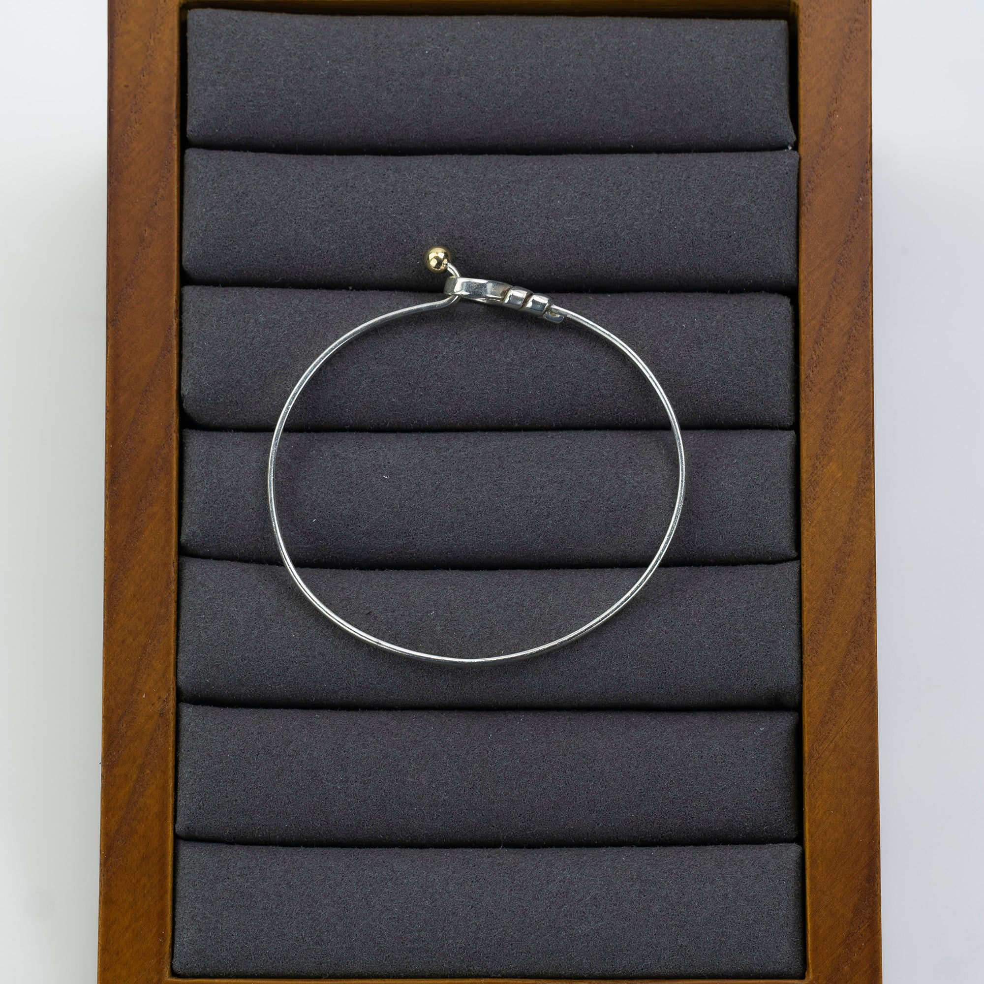 ティファニー TIFFANY＆Co. フラットワイヤー ラブノット バングル ブレスレット レディースアクセサリー  シルバー925 18KT TRIM  (3)