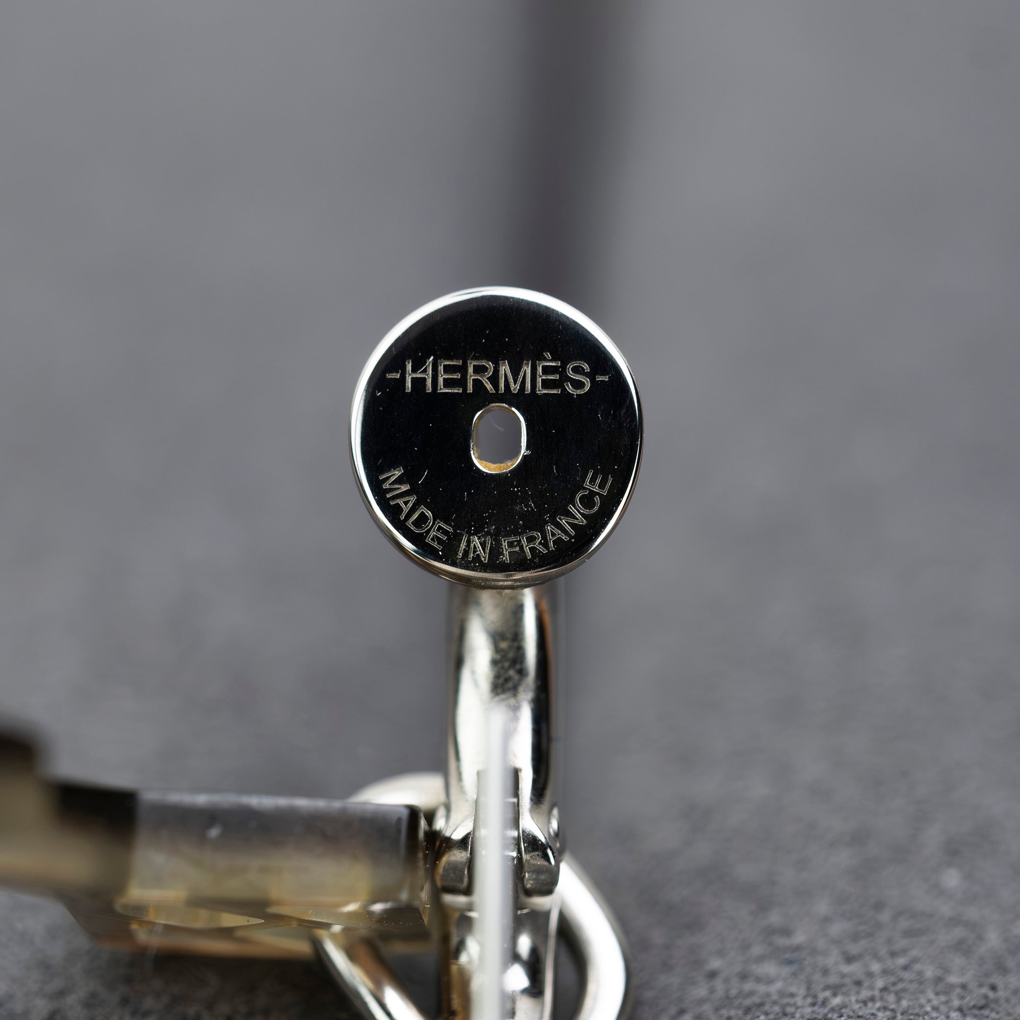 Hermes HERMES Cre H single earrings men's accessories buffalo horn x metal good condition