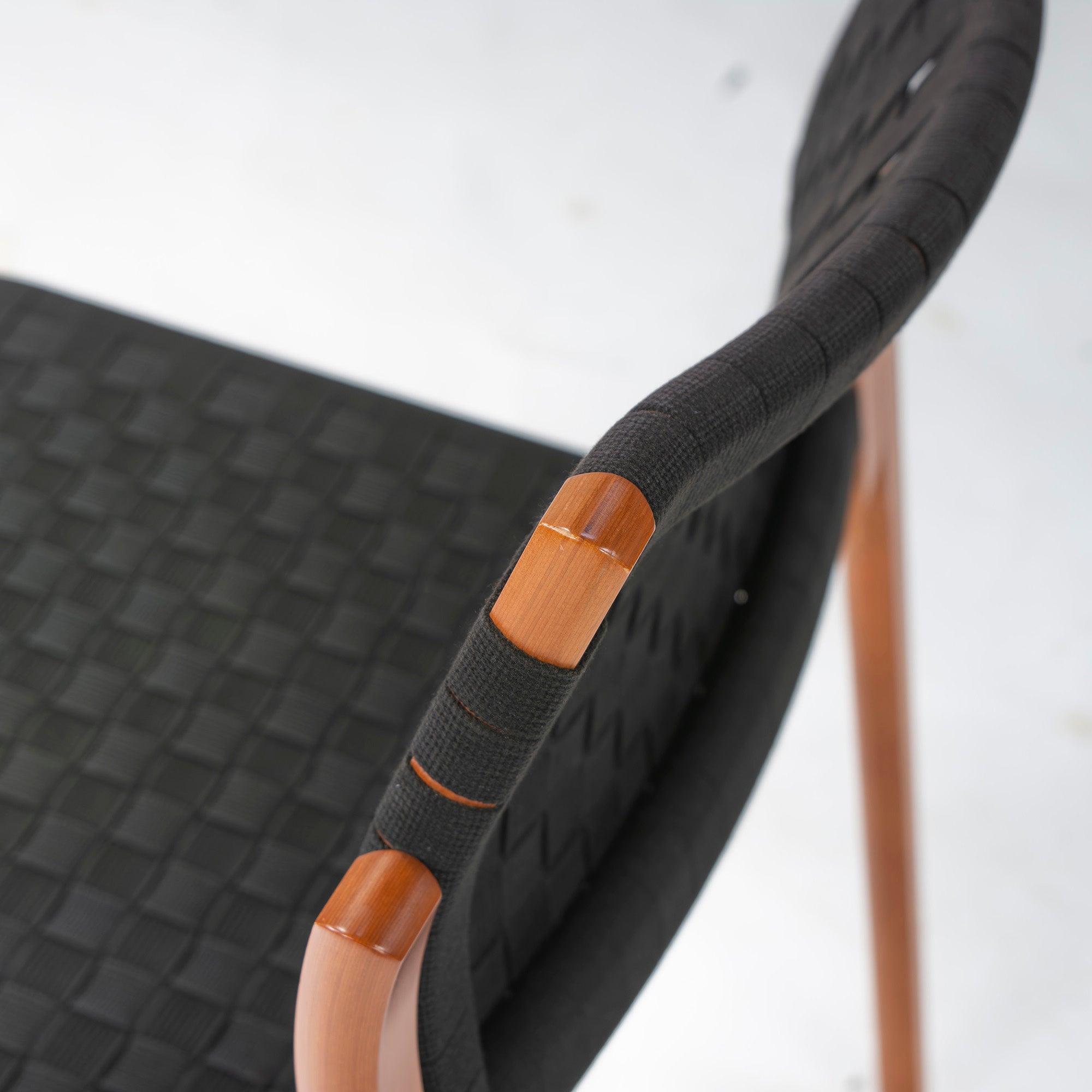 ダイニングチェア アルフレックス arflex NT SLIM エヌティースリム アームレスチェア ビーチ材(3)スタッキングチェア モダン