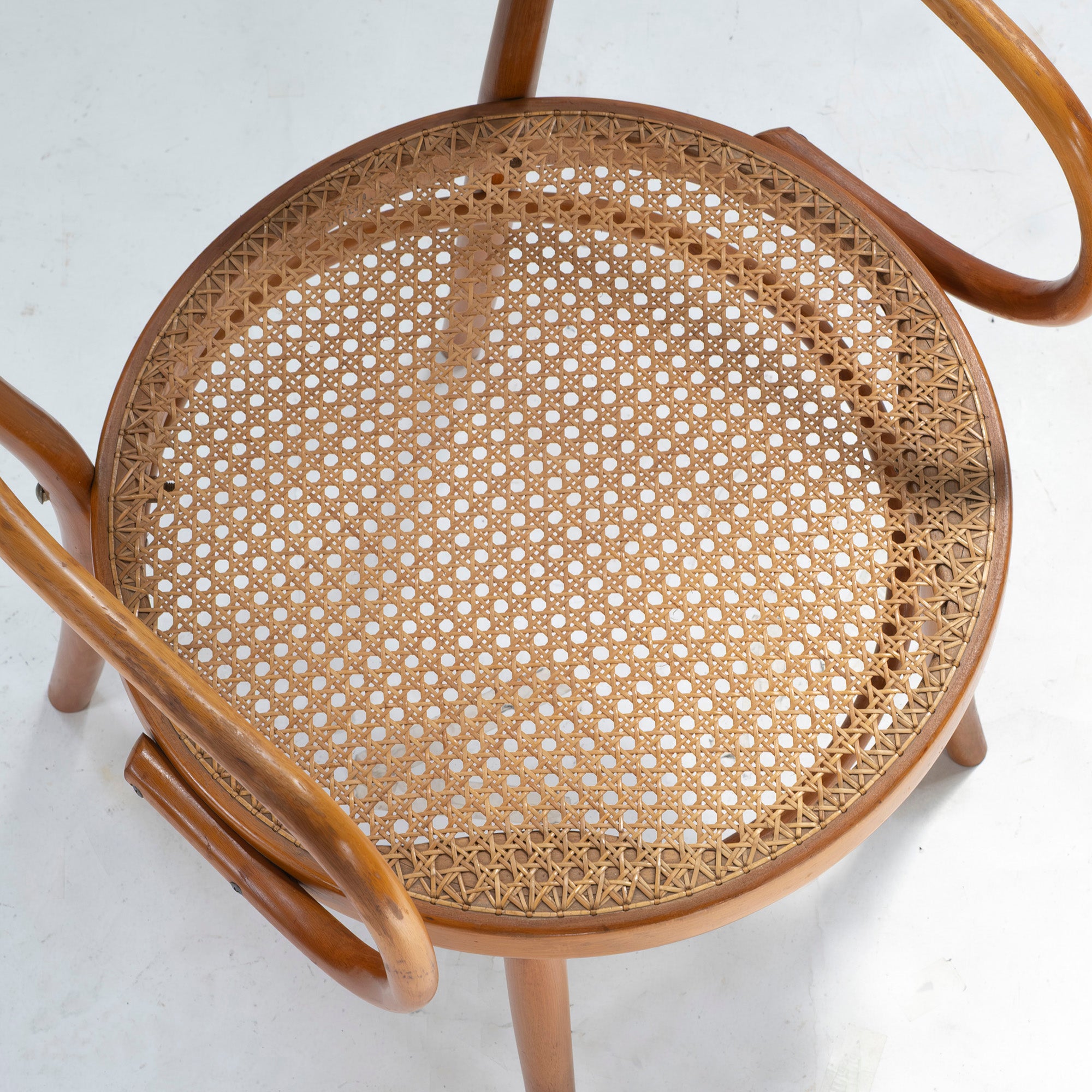 ヴィンテージチェア AIDEC アイデック ベントウッドチェア ビーチ材 ラタン張り チェコスロバキア製(4) THONET トーネット ダイニングチェア 曲木椅子 アームチェア アンティーク ナチュラル ヴィンテージチェア AIDEC アイデック ベントウッドチェア