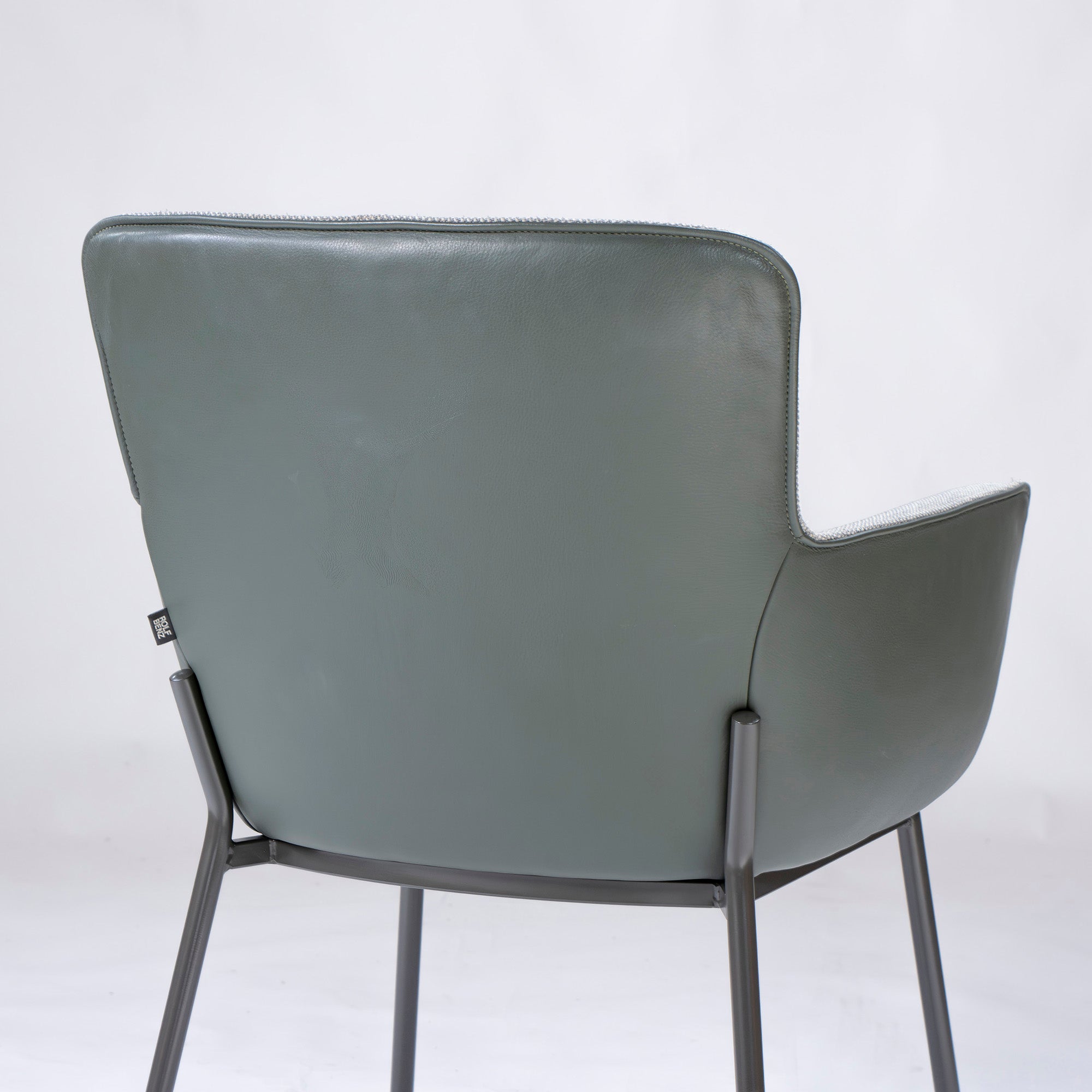 ダイニングチェア ROLF BENZ ロルフベンツ 655(1) レザー ファブリック スチールレッグ モダン ドイツ製 ラグジュアリー おしゃれ 定価31万