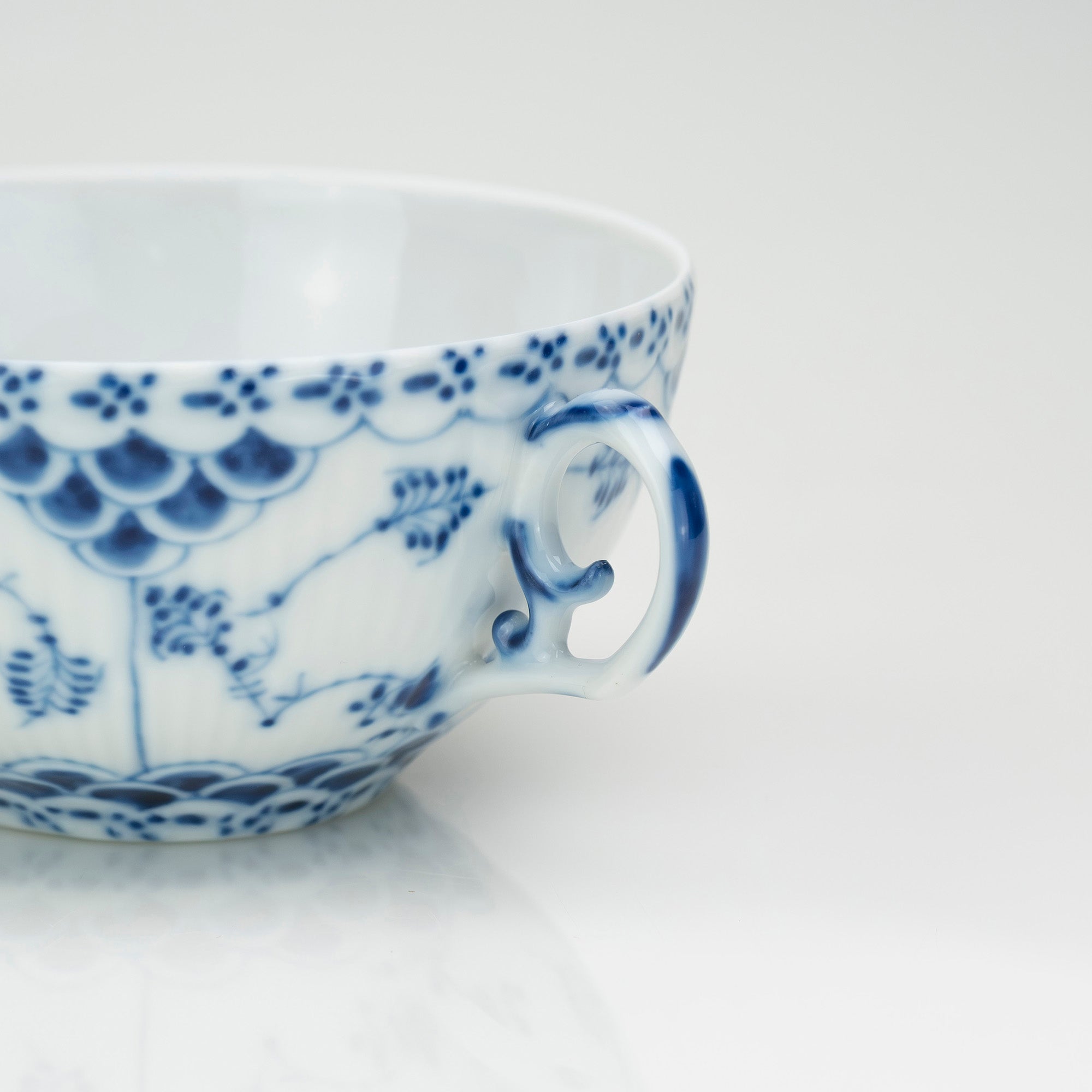   フルレースソーサー ロイヤルコペンハーゲン Royal Copenhagen ブルーフルーテッド