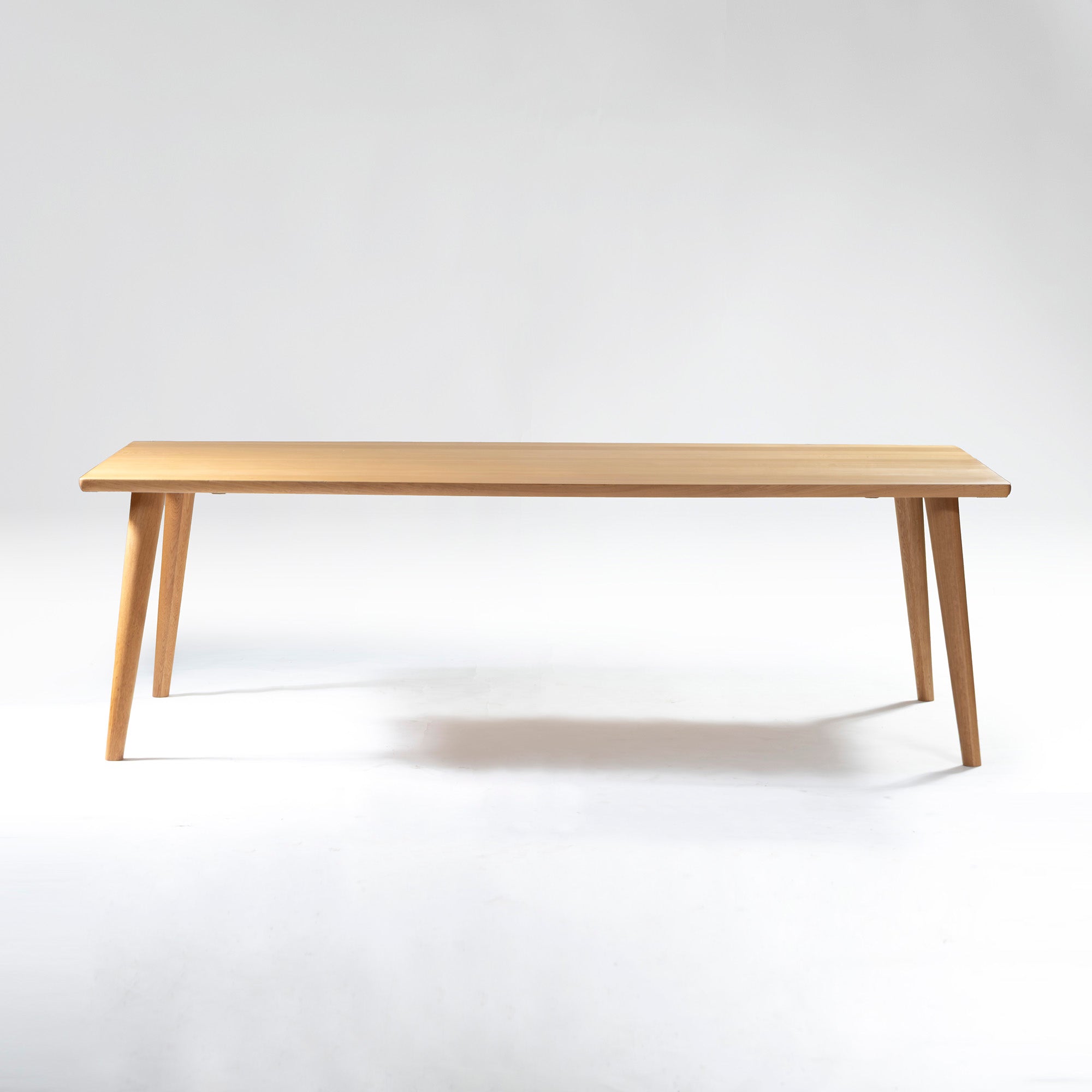 Kashiwa Mokko KASHIWA Order Table Series, Solid Oak, 210cm Wide, Made in Japan, Scandinavian Style, Modern Japanese Style, Simple