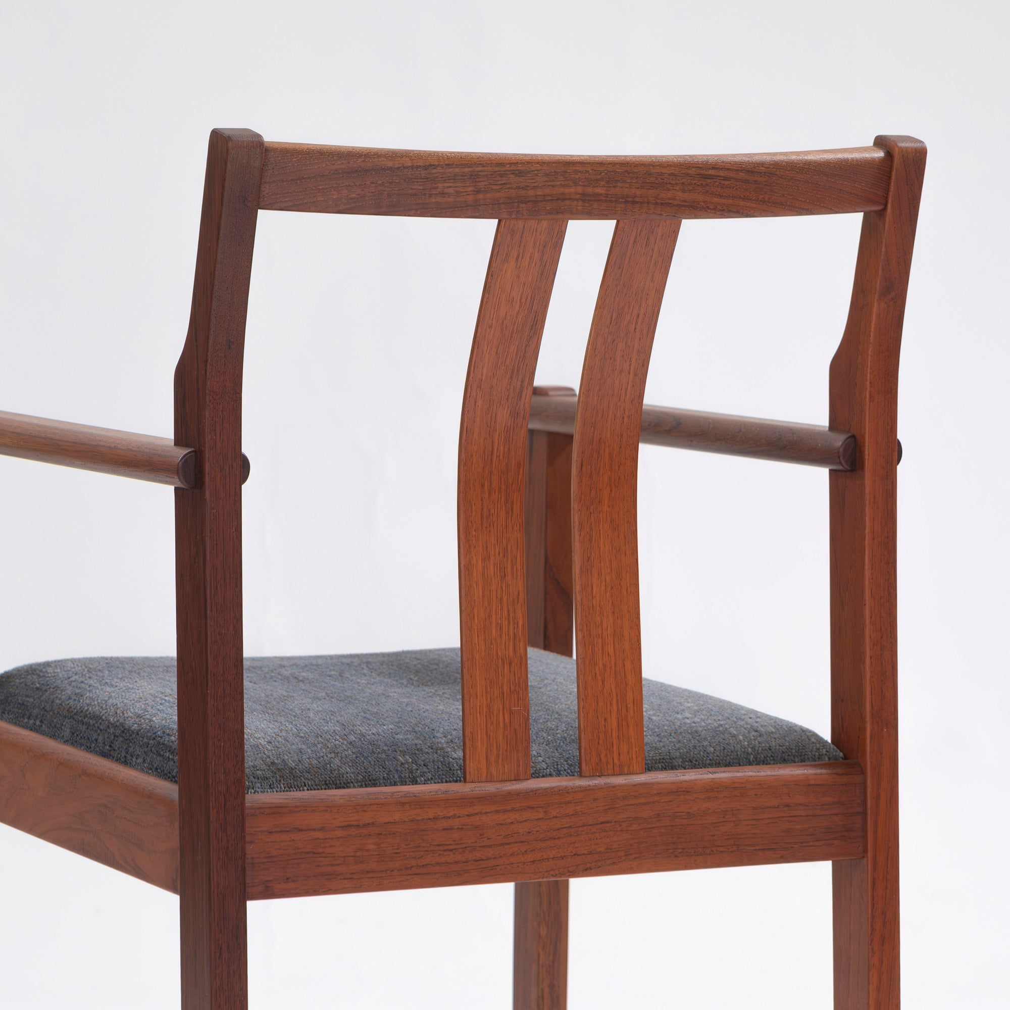 y北欧ヴィンテージ風 チーク無垢材 アームチェア ダイニングチェア グリーン布 ダイニングチェア ジャパンヴィンテージ チーク無垢 アーム