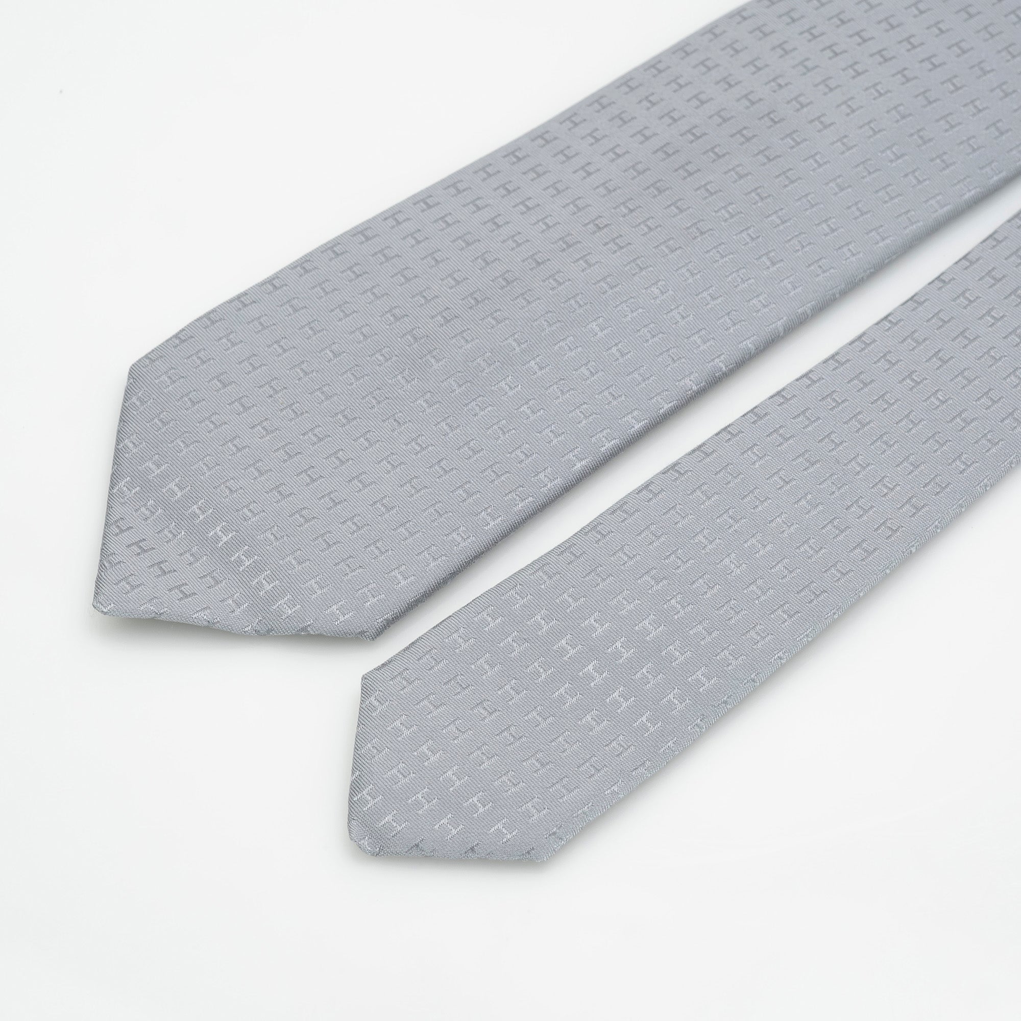Hermès 100% Silk Tie with H Logo, Gray, Luxury Brand, Men's, Business, Formal