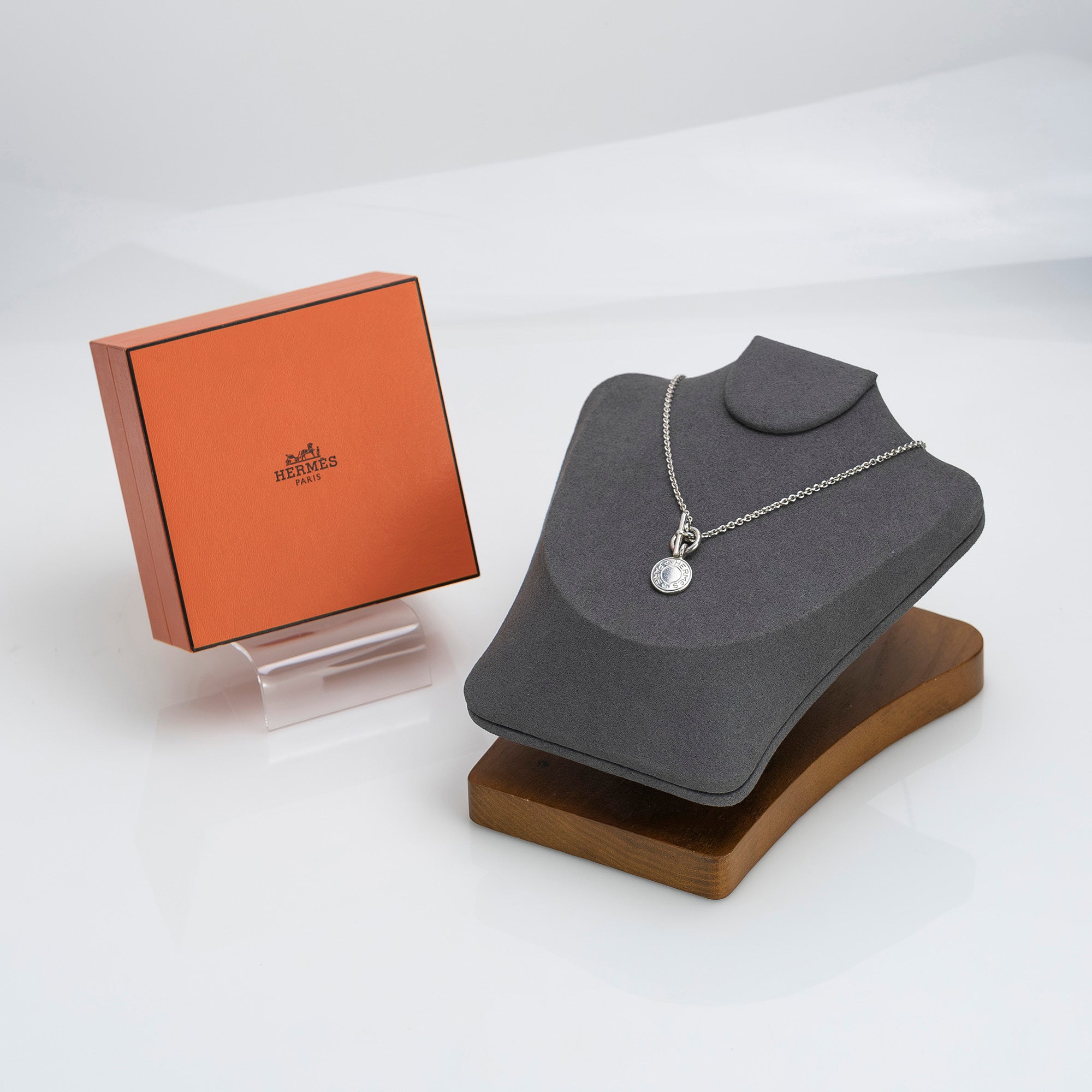 美品❣ 希少　エルメス　セリエ　ラウンド　オープンワーク　GP ペンダント 美品❣ 希少 エルメス セリエ ラウンド オープンワーク GP