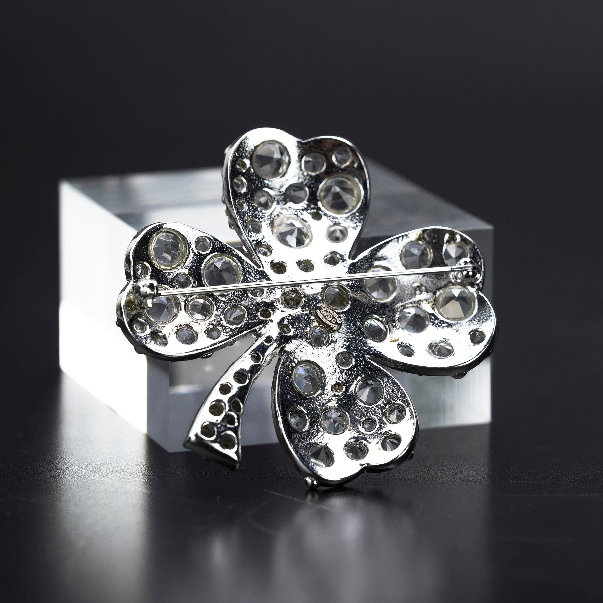 シャネル CHANEL ココマーク ブローチ ラインストーン 05C刻印 サイン