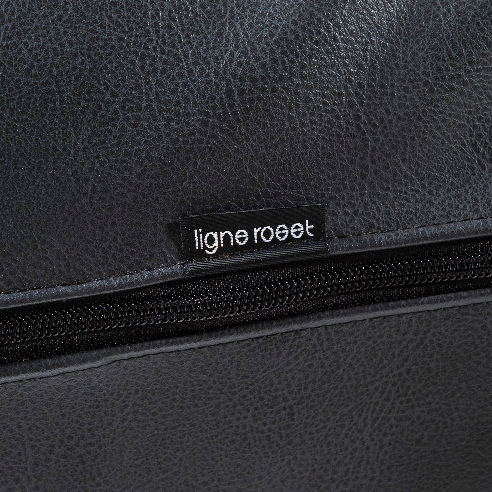 ダイニングチェア リーンロゼ ligne roset ROSETCalin ロゼカラン PVCレザー(1) スチール脚 モダンデザイン フレンチモダン ラグジュアリー