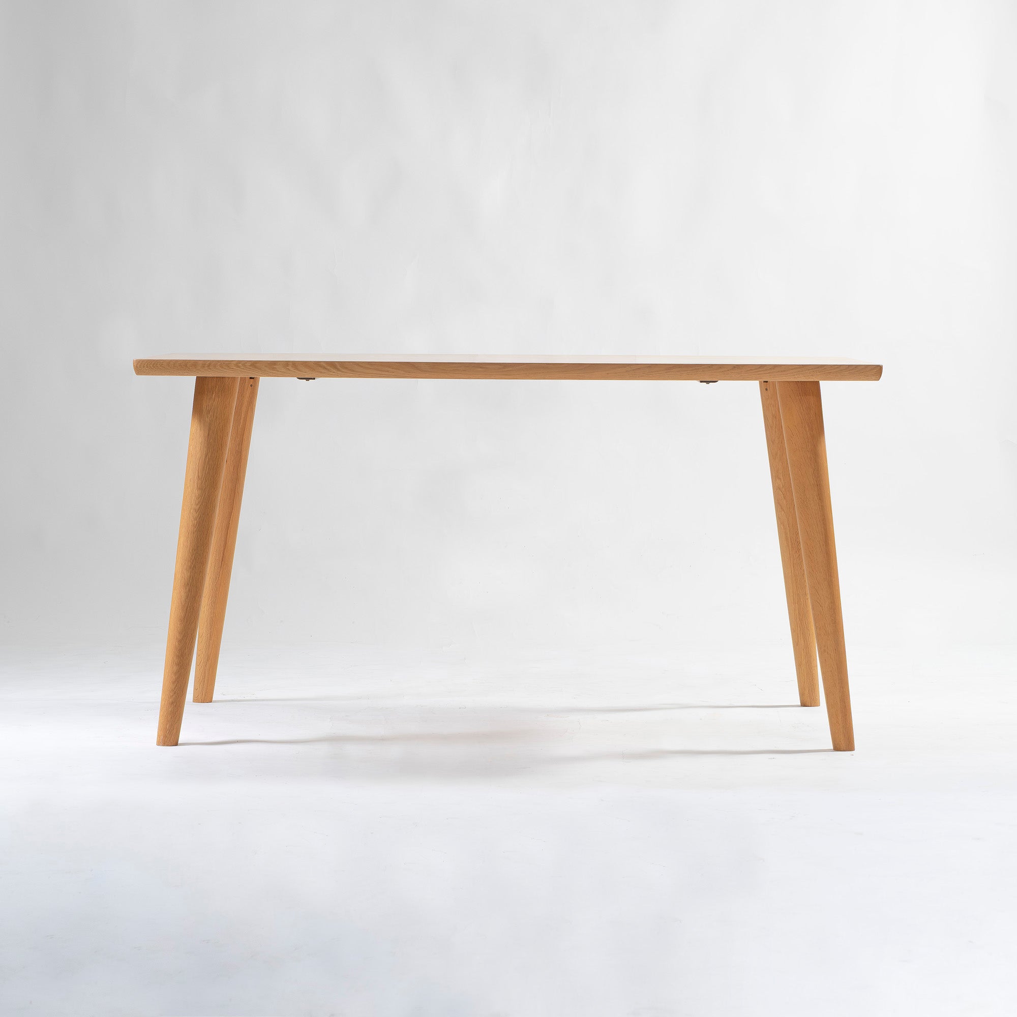 ダイニングテーブル 柏木工 オーダーテーブルシリーズ 幅135cm ナラ無垢材 オーク無垢材 樽型天板 天然木 北欧 和モダン ナチュラル 4人用