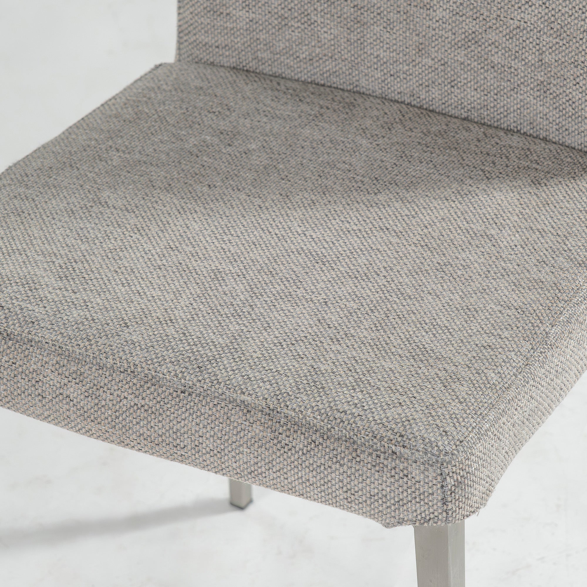 ダイニングチェア ボーコンセプト BoConcept NICO ニコ アームレスチェア グレー(1) ファブリック ステンレス脚 北欧モダン シンプルモダン