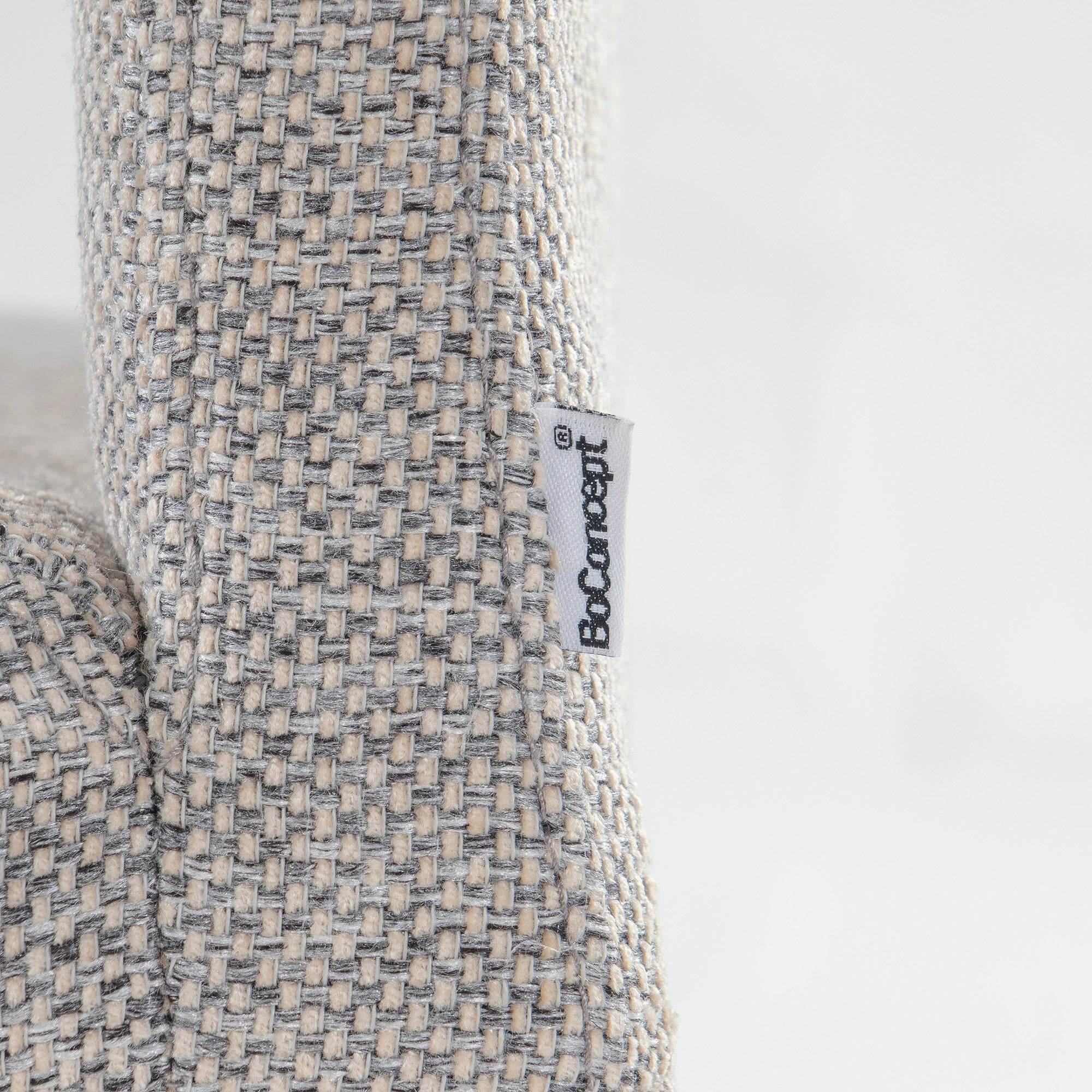 ダイニングチェア ボーコンセプト BoConcept NICO ニコ アームレスチェア グレー(3) ファブリック ステンレス脚 北欧モダン シンプルモダン