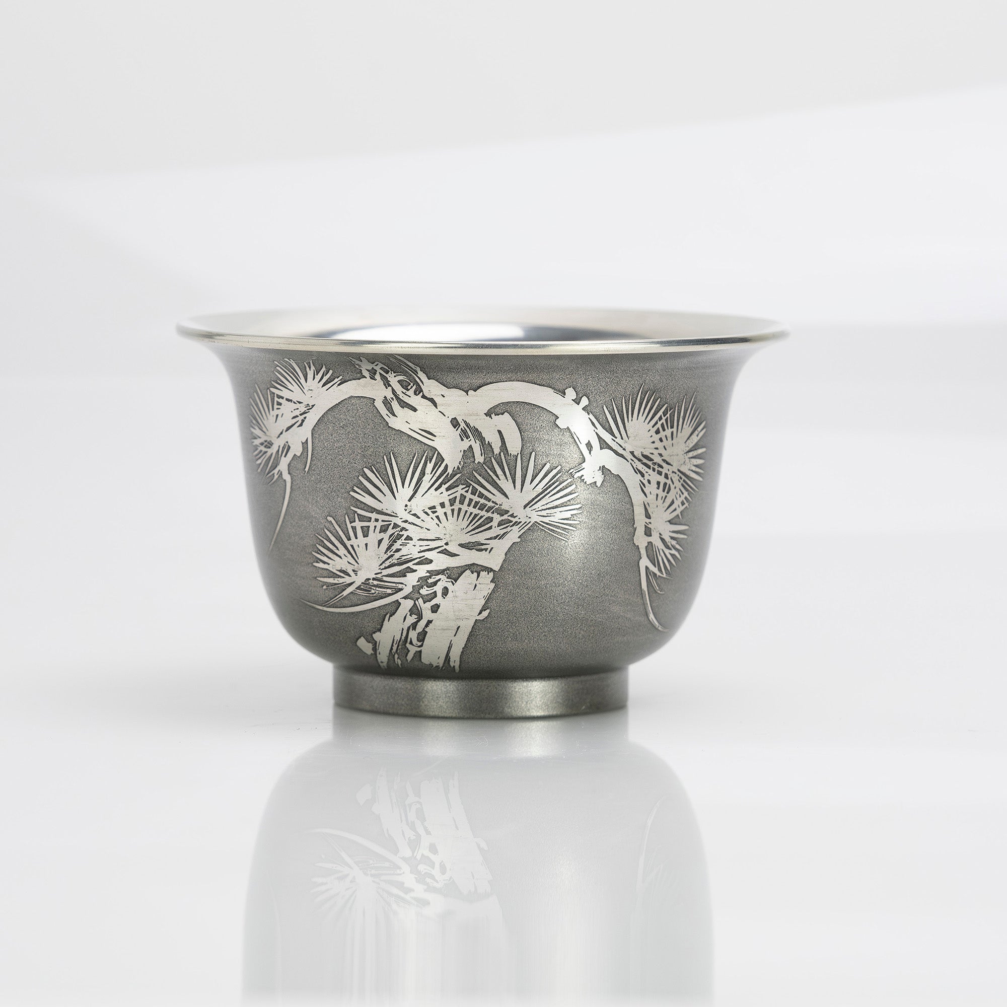 錫製 松文様 酒燗器揃 本錫刻印あり 共箱付 ちろり 徳利 盃 湯冷まし鉢 高級錫器 木箱入り 日本製 伝統工芸