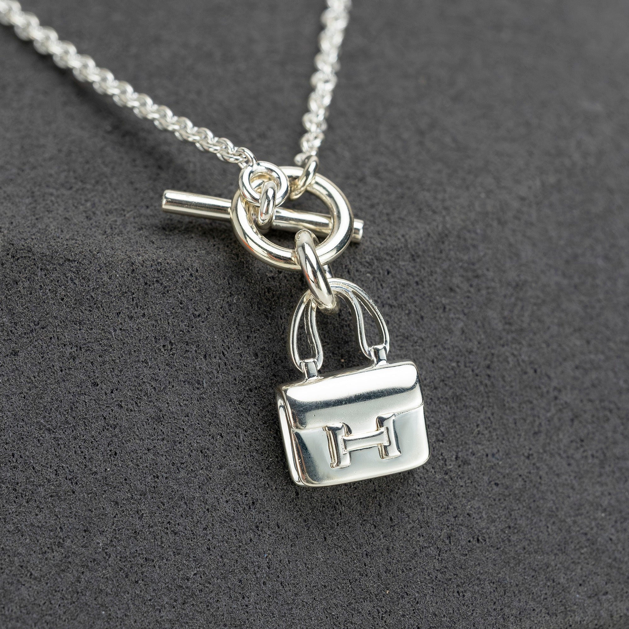 エルメス HERMES アミュレット コンスタンス ネックレス シルバー925 トグルチェーン レディースアクセサリー【美品】【箱・鑑定書付】