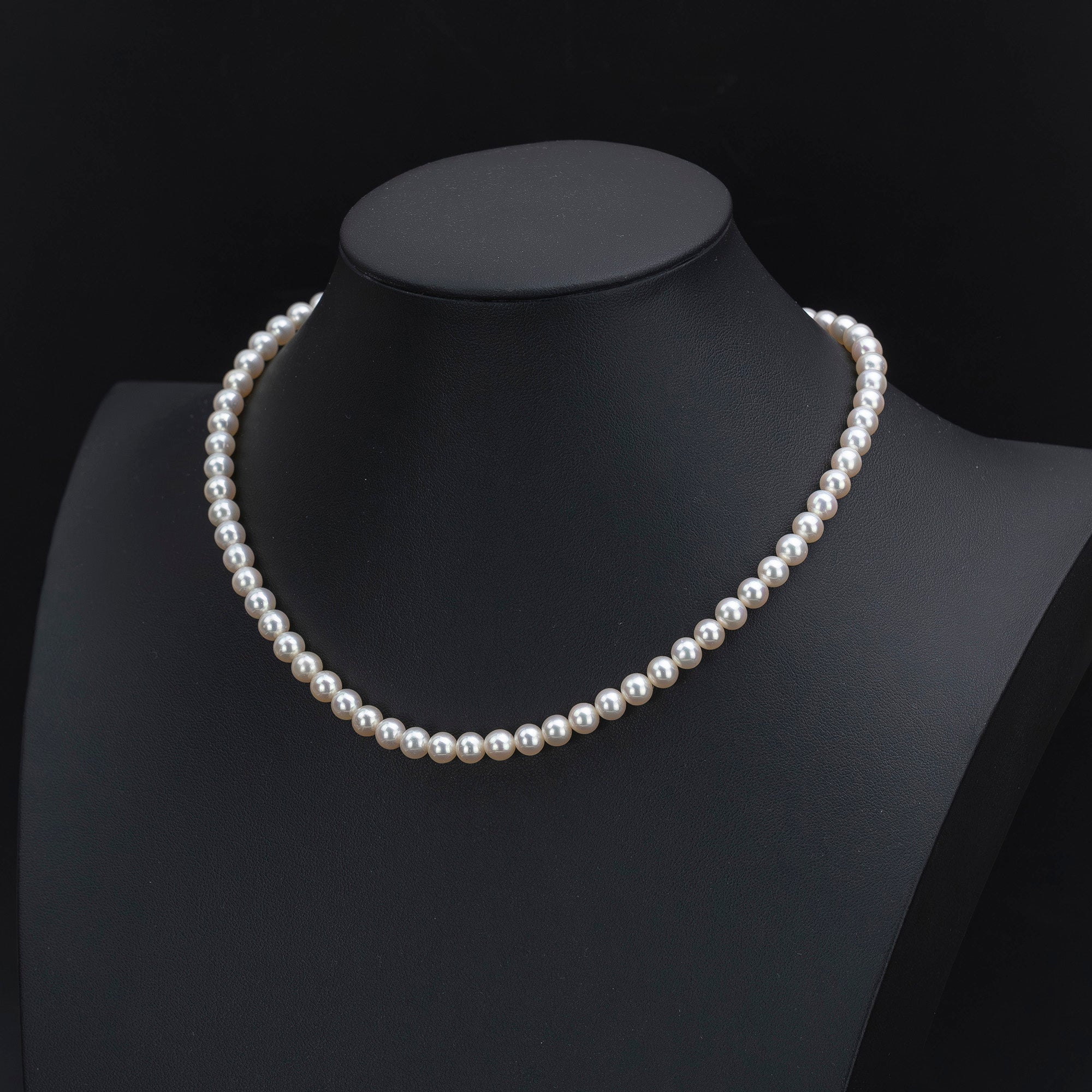 TASAKI 田崎真珠 パールネックレス リボンモチーフクラスプ ケース付き 5mm珠 ホワイト系 フォーマル アクセサリー 冠婚葬祭