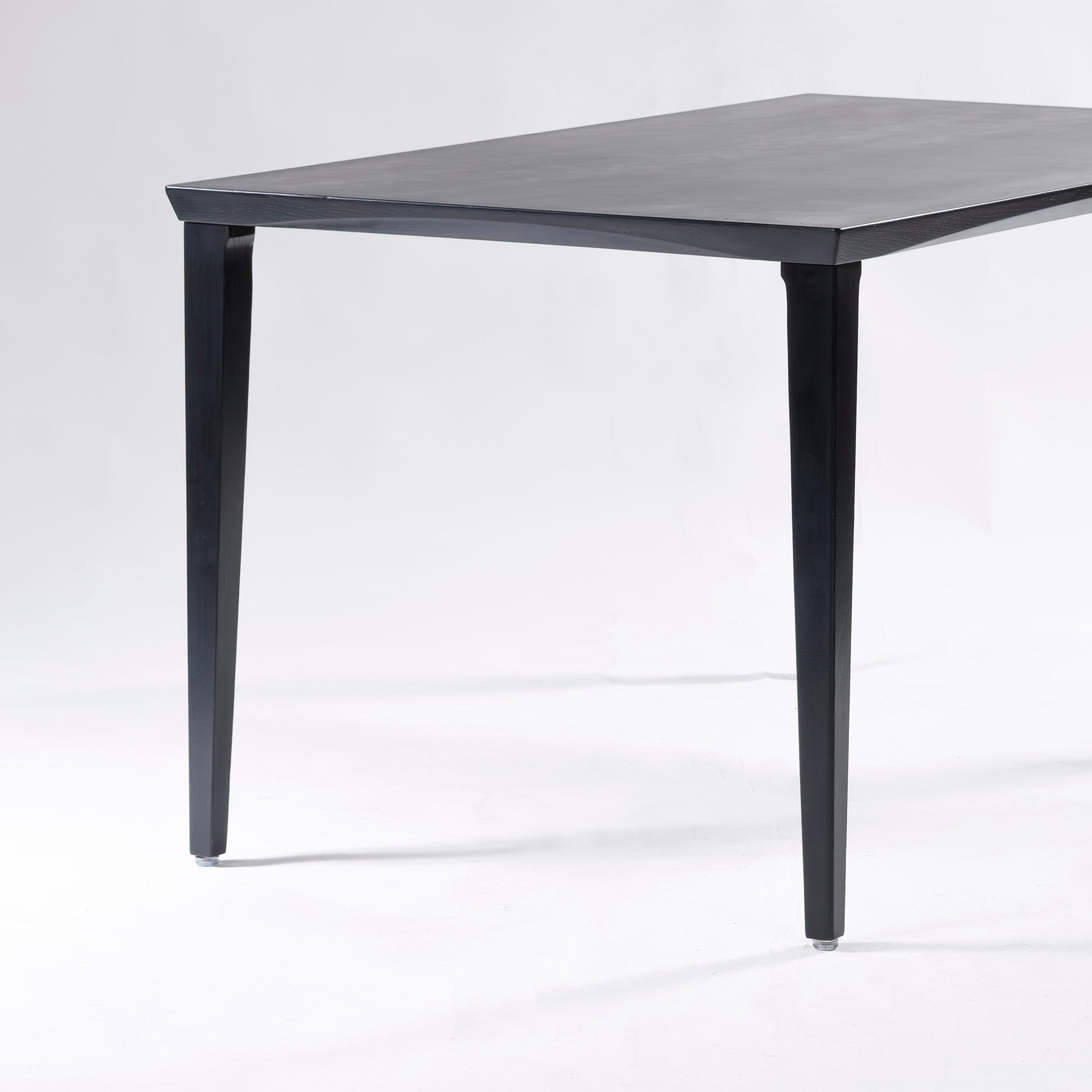 Akita Mokko AKIMOKU N-T005 Dining Table, Oak, Black, 135cm Wide, Modern, Scandinavian, Simple, Minimalist, Made in Japan by IDC Otsuka