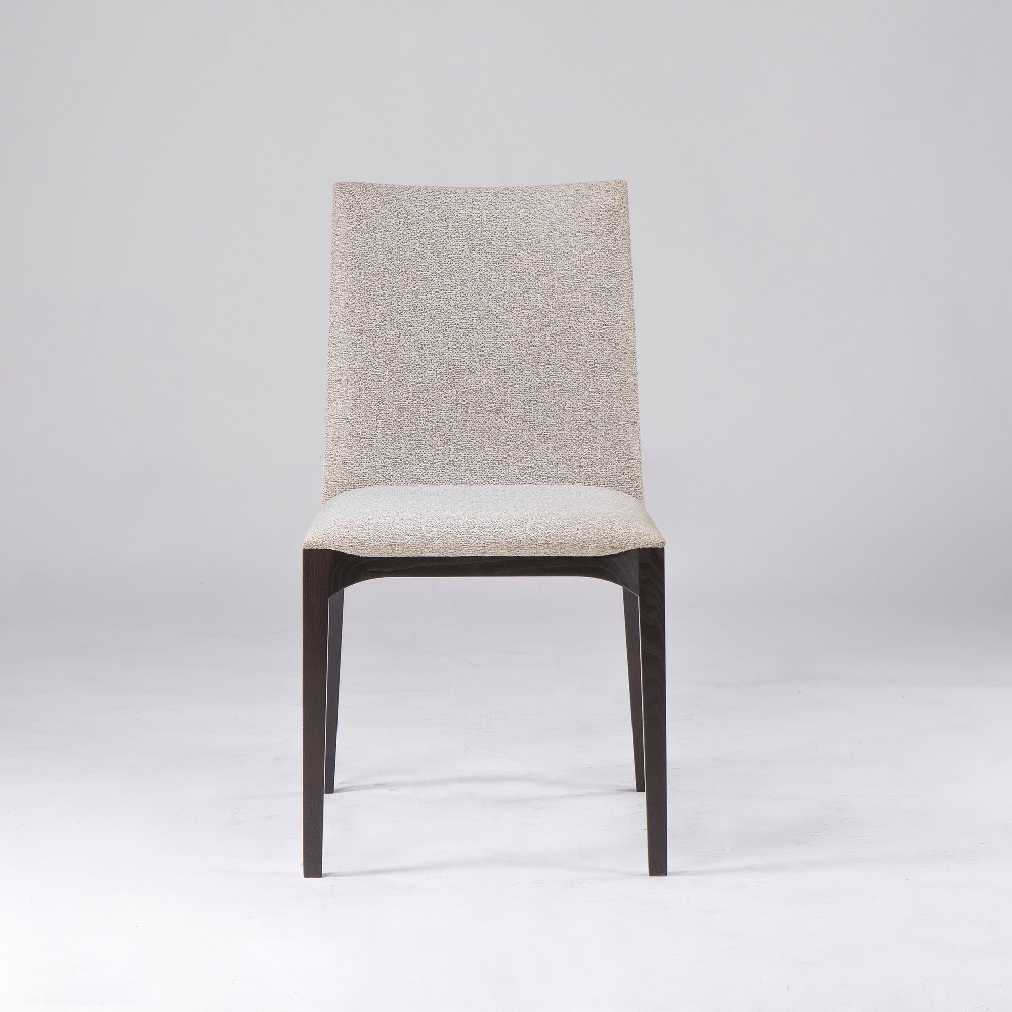 ダイニングチェア カッシーナ Cassina IXC. LINE ライン アームレスチェア(3) アッシュ材 ファブリック イタリアモダン ラグジュアリー