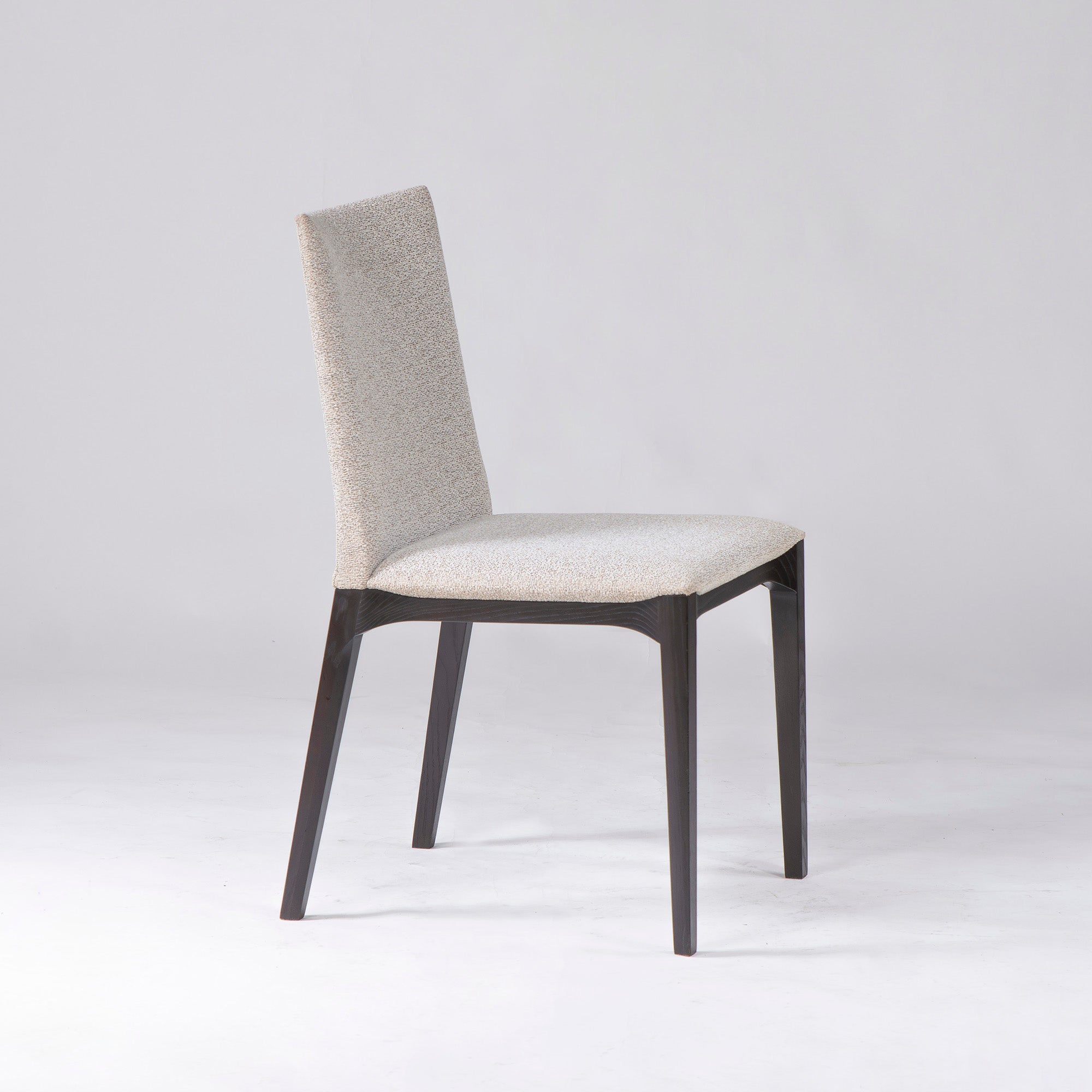 ダイニングチェア カッシーナ Cassina IXC. LINE ライン アームレス