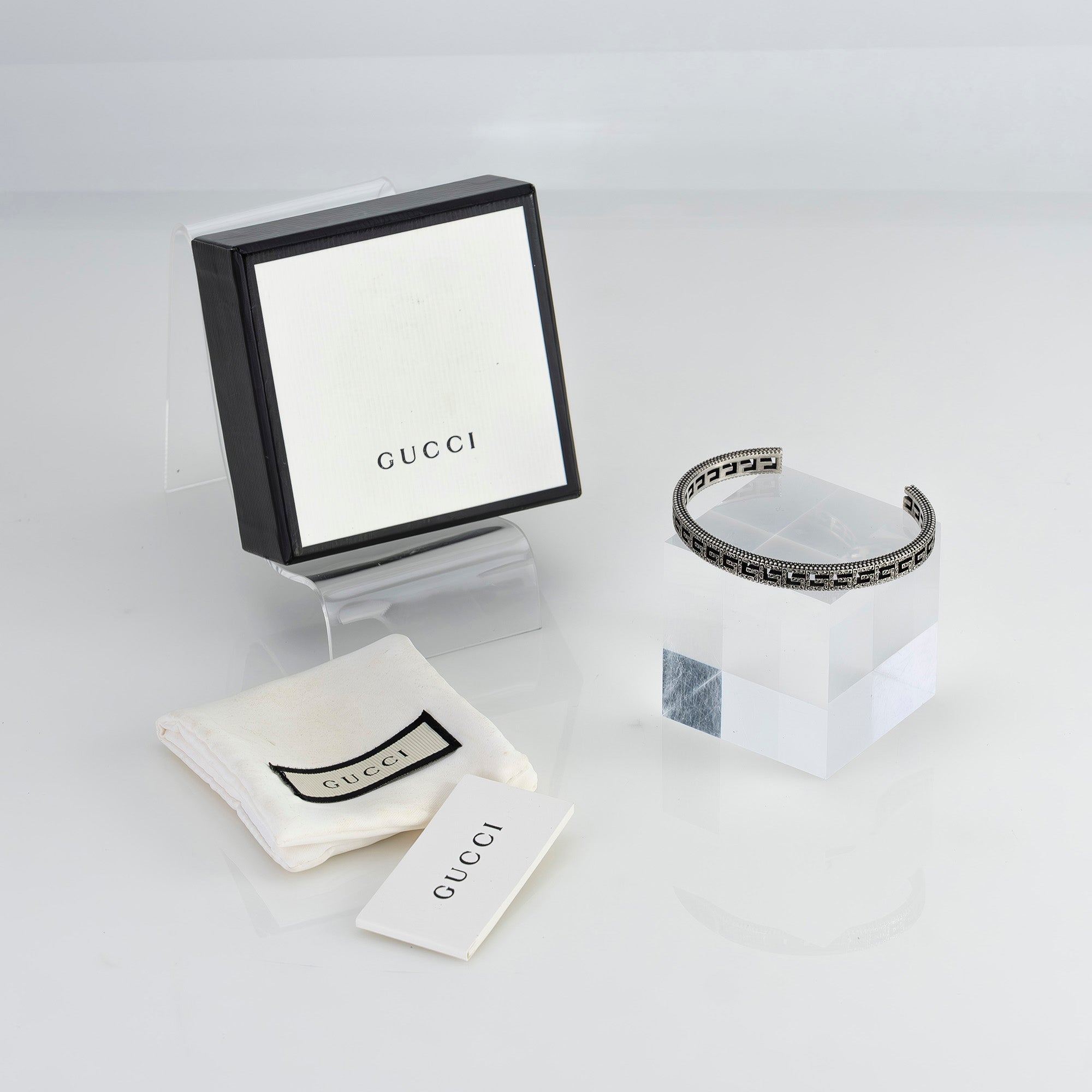 グッチ GUCCI バングル アラベスク Gモチーフ #18 シルバー925 約20.6g ブレスレット メンズアクセサリー 【箱・保存袋付】