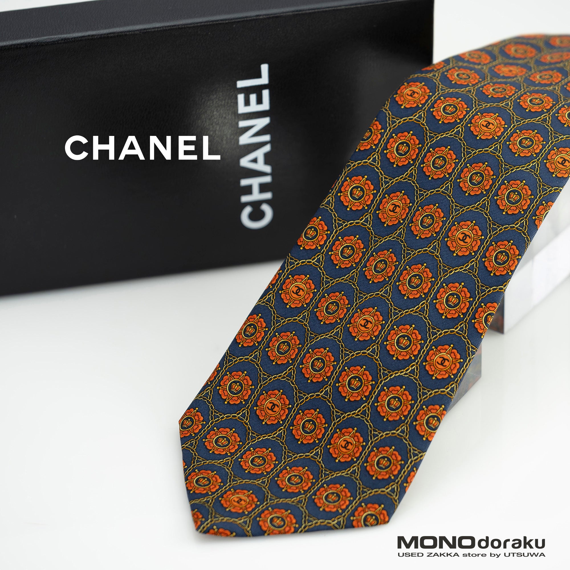 シャネル CHANEL ネクタイ  総柄 ネイビー系 シルク100％ イタリア製 タグ付き 高級 ブランド 【箱付】