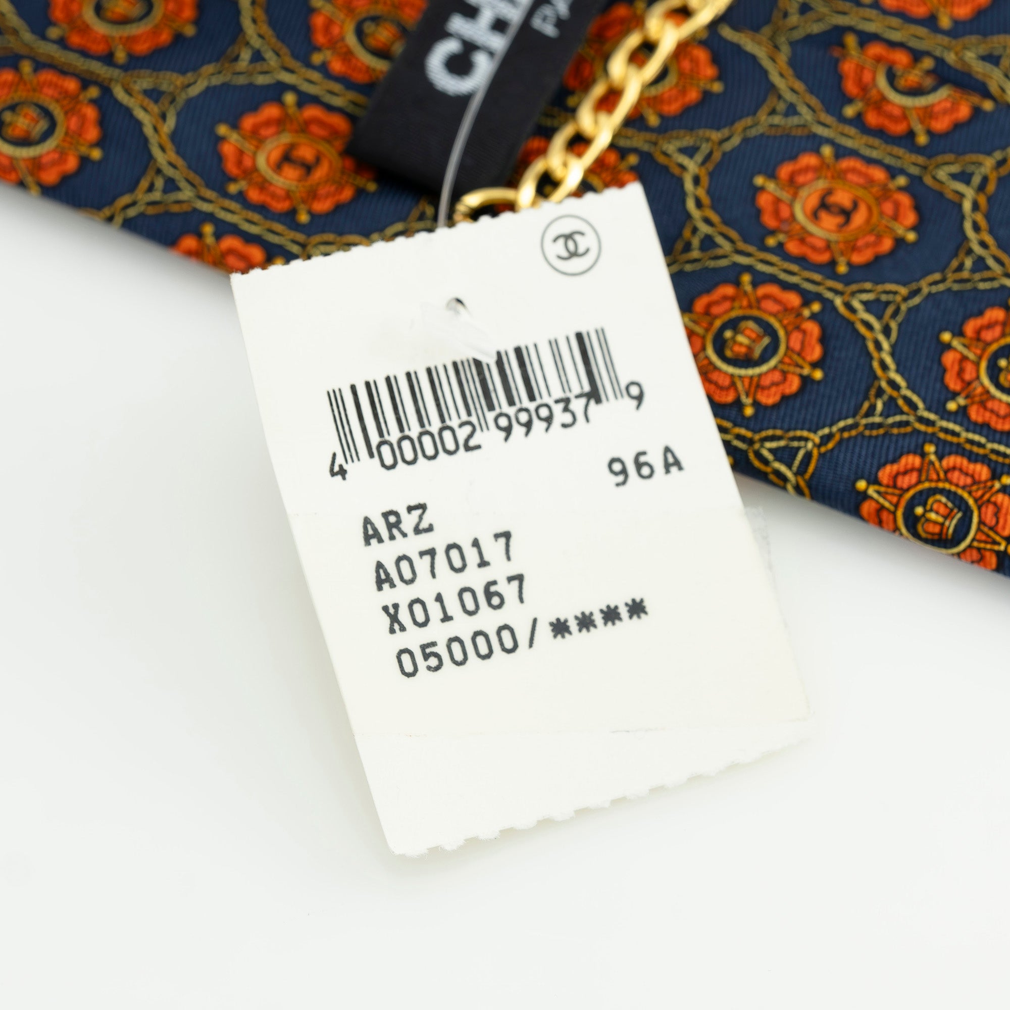 シャネル CHANEL ネクタイ  総柄 ネイビー系 シルク100％ イタリア製 タグ付き 高級 ブランド 【箱付】