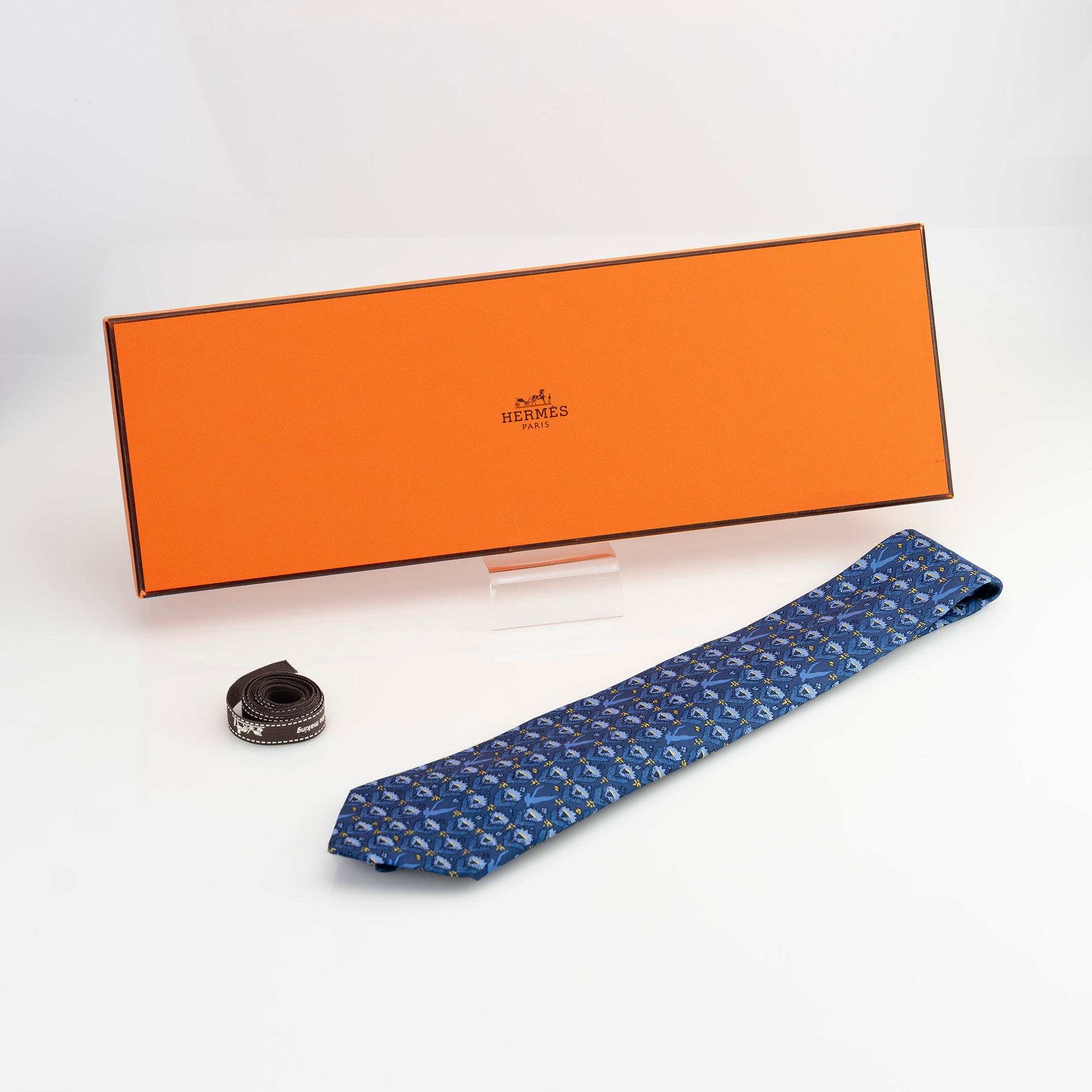 エルメス HERMES ネクタイ ブルー系 花柄モチーフ 鳥 フラワーパターン シルク100％ メンズ ブランドネクタイ 高級小物 フランス製【箱付】