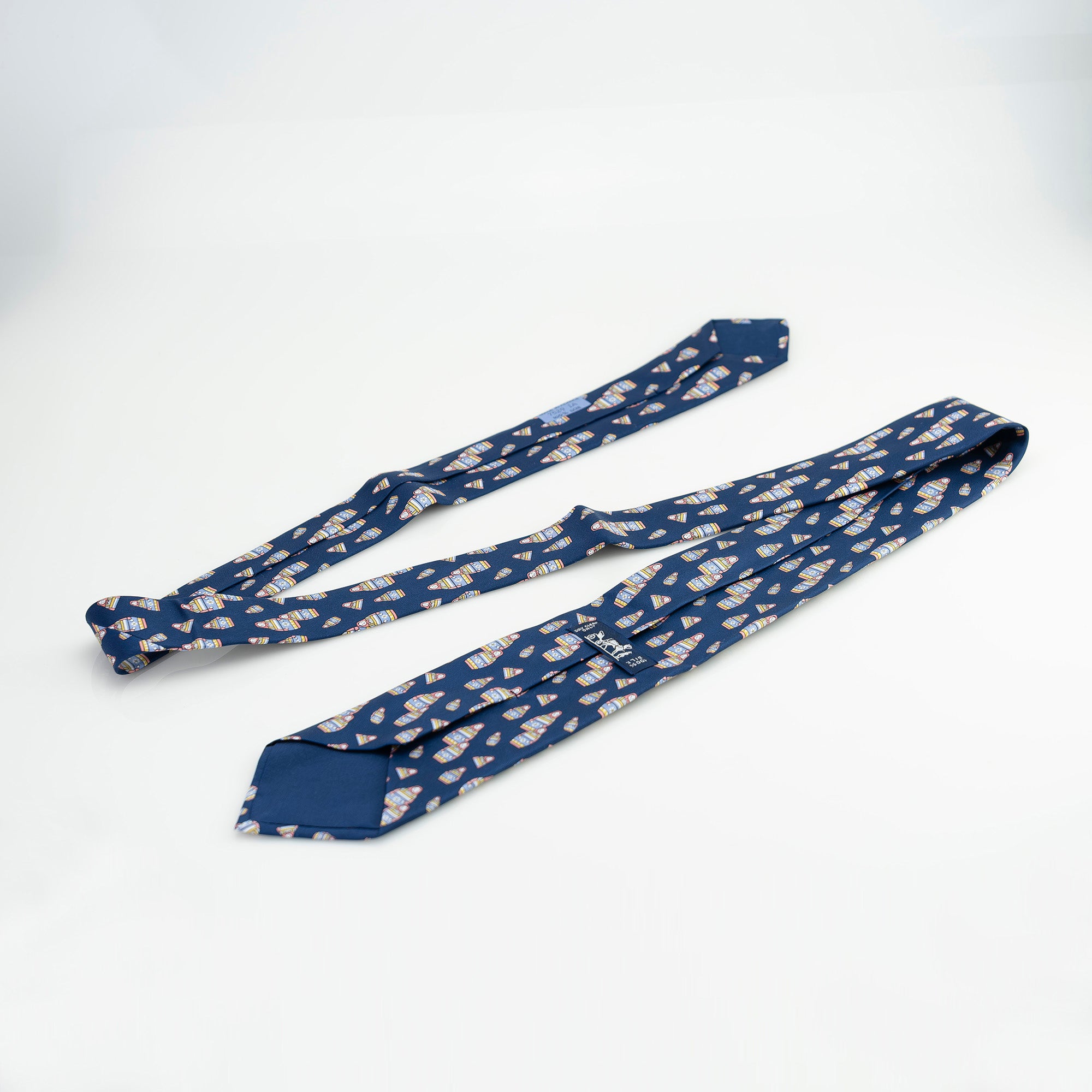 エルメス HERMES ネクタイ ネイビー系 マトリョーシカ柄 シルク100％  メンズ ブランドネクタイ 高級小物 フランス製【箱付】