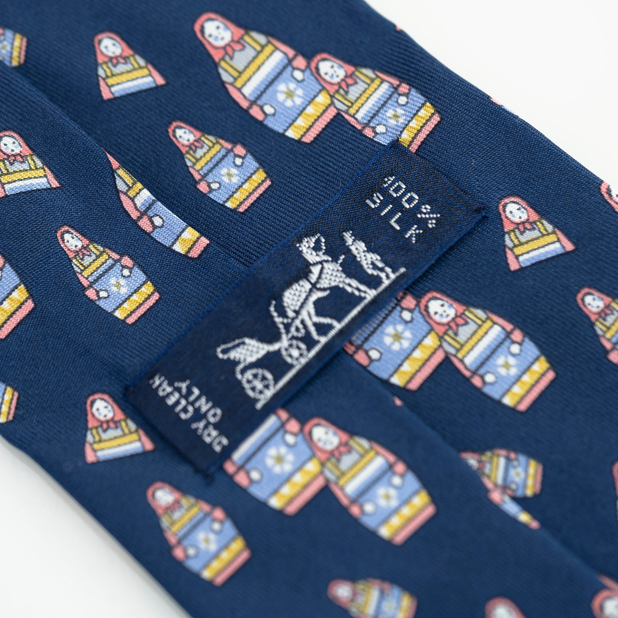 エルメス HERMES ネクタイ ネイビー系 マトリョーシカ柄 シルク100％  メンズ ブランドネクタイ 高級小物 フランス製【箱付】
