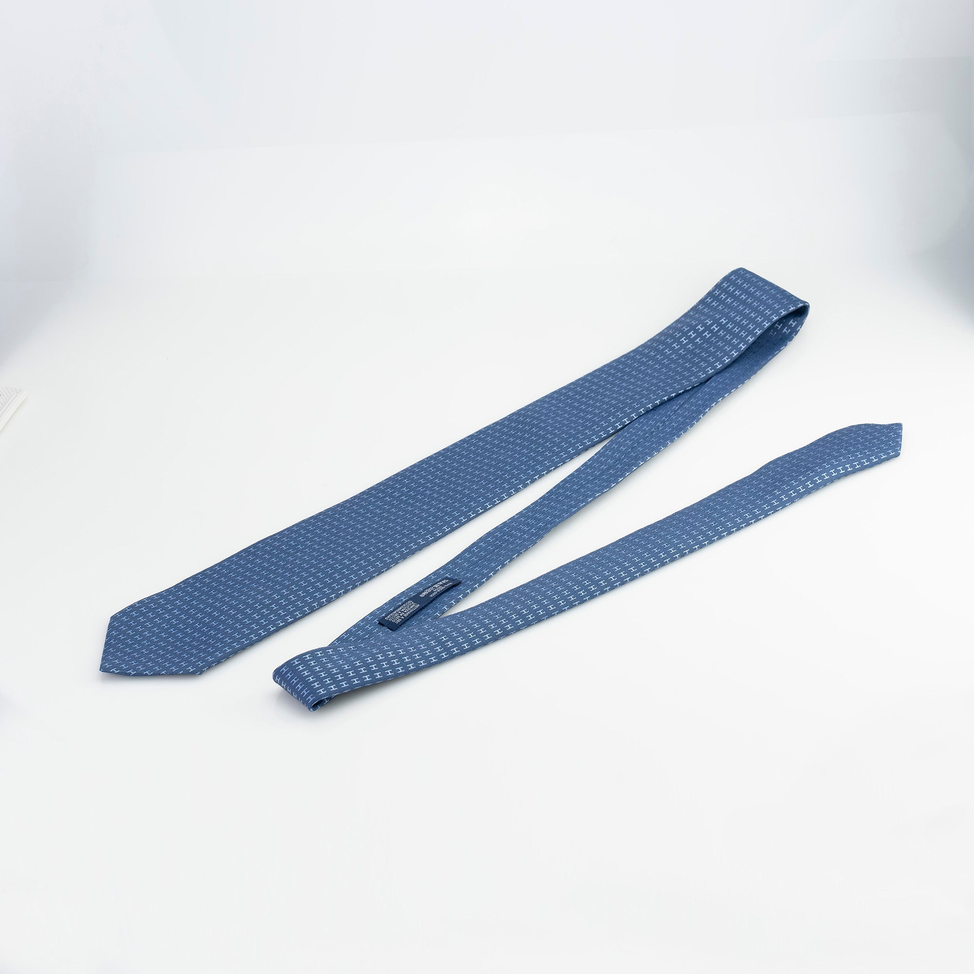 エルメス HERMES  Hロゴ 総柄 ネクタイ ネイビー ブルー  シルク100% 【箱付】(1)