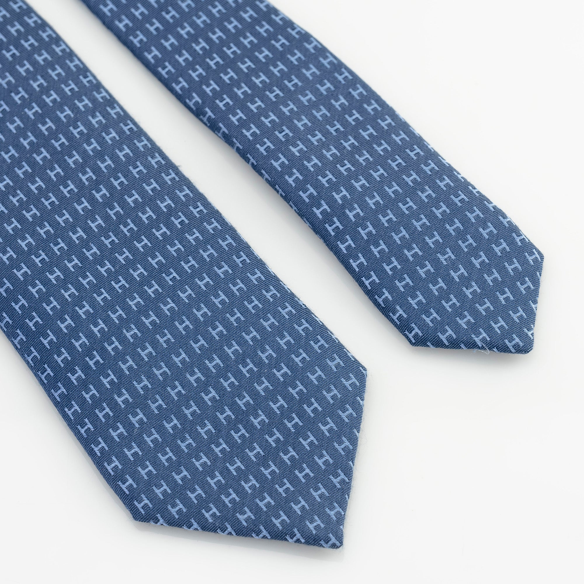 エルメス HERMES  Hロゴ 総柄 ネクタイ ネイビー ブルー  シルク100% 【箱付】（2）