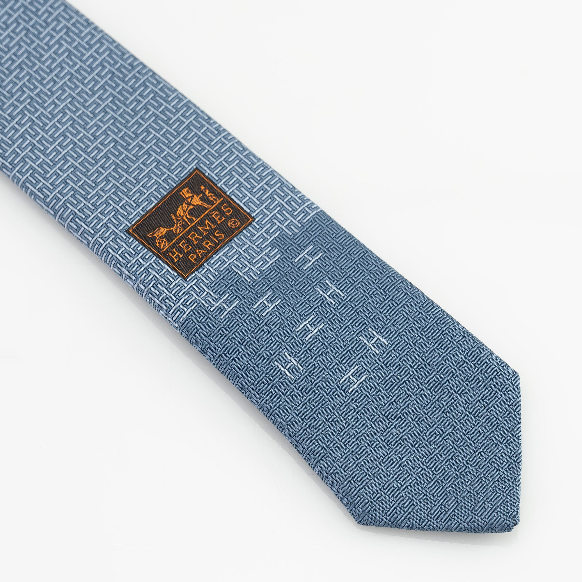 エルメス HERMES ネクタイ ブルー系 幾何学模様 Hロゴ 総柄 シルク100％ タグ付き  メンズ ブランドネクタイ 高級小物 フランス製【箱付】