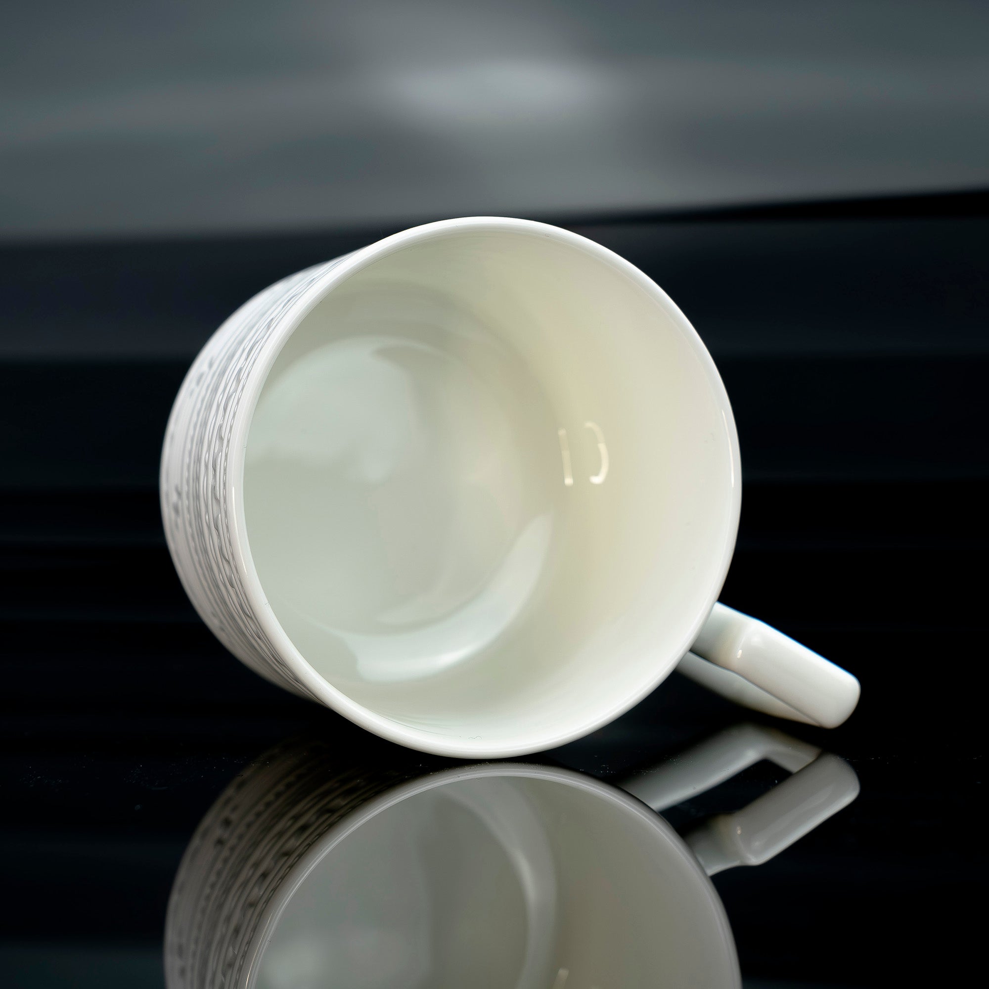 ウェッジウッド インタグリオ WEDGWOOD INTAGLIO ティーカップ＆ソーサー ホワイト 英国食器【箱付】