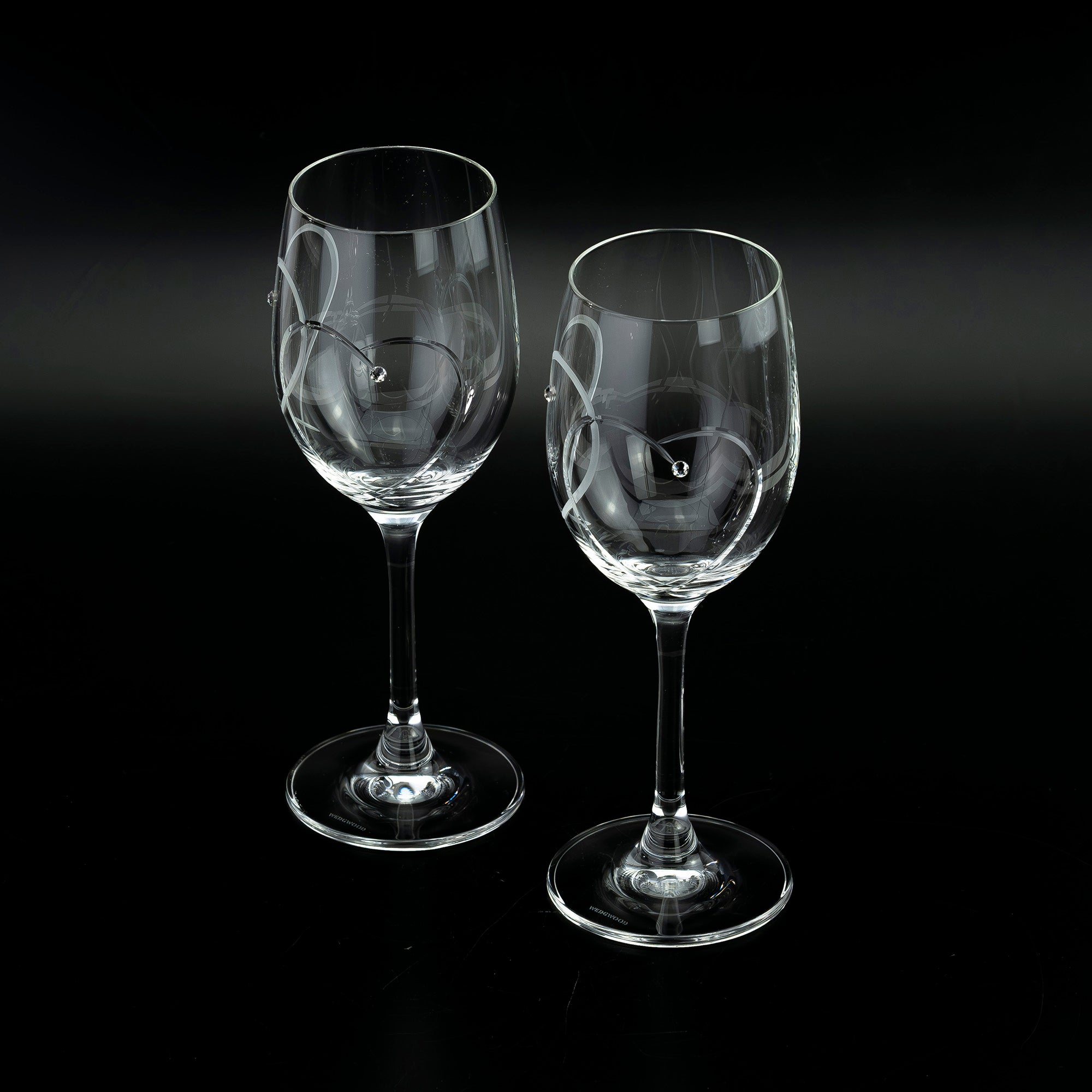 Wedgwood Promise Two Hearts Pair of Crystal Wine Glasses with Heart Motif, Feminine Design, Made in England, Excellent Condition [Boxed]