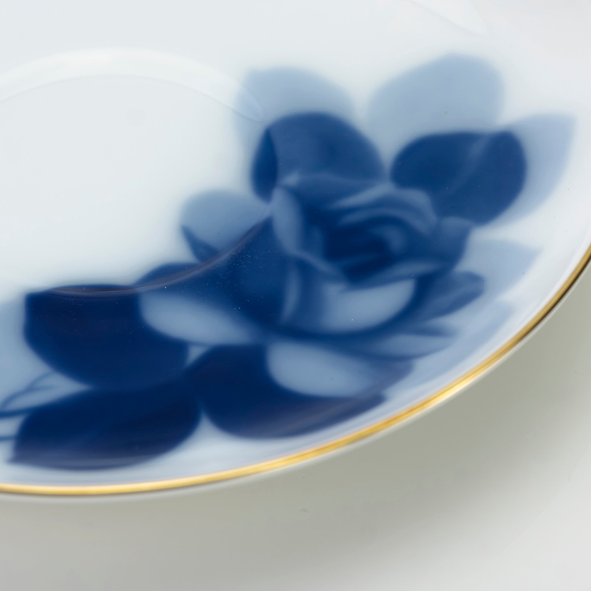 大倉陶園 ブルーローズ 8211 モーニングカップ＆ソーサー OKURA 白磁 青薔薇 コーヒーカップ 日本製 洋食器【箱付】(1)